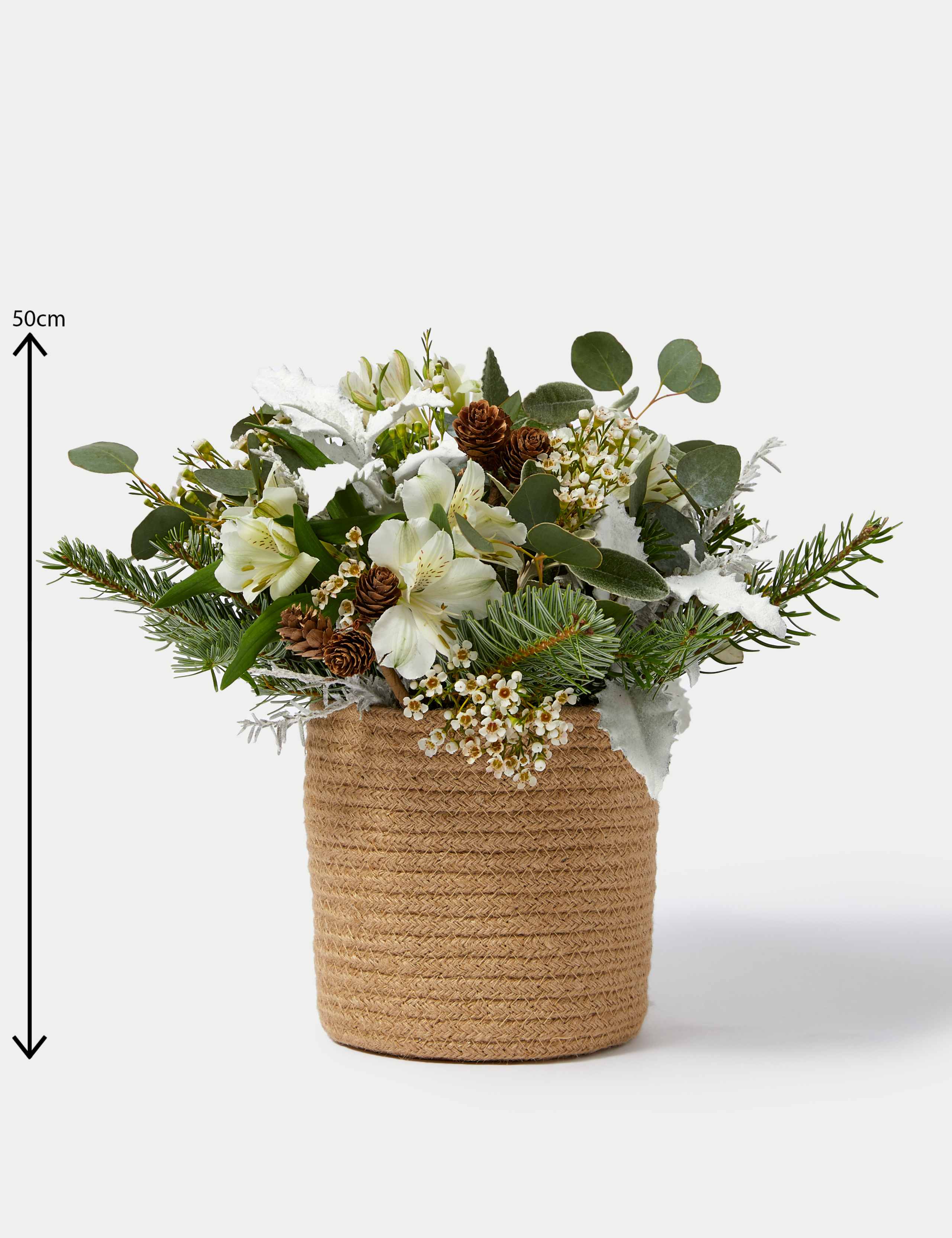 Create Your Own Christmas Table Arrangement 7 of 7