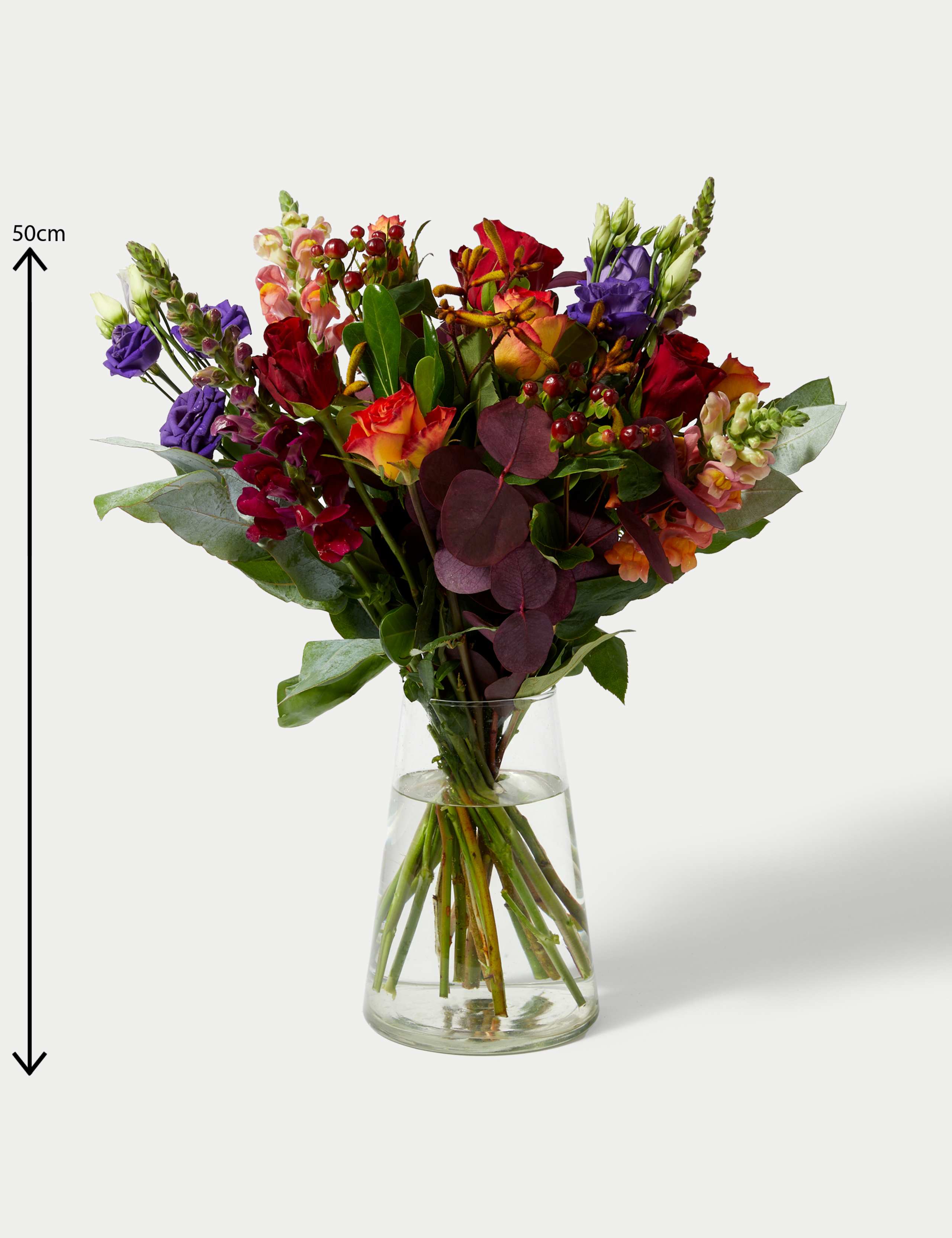 Roses, Hypericum & Lisianthus 3 of 4