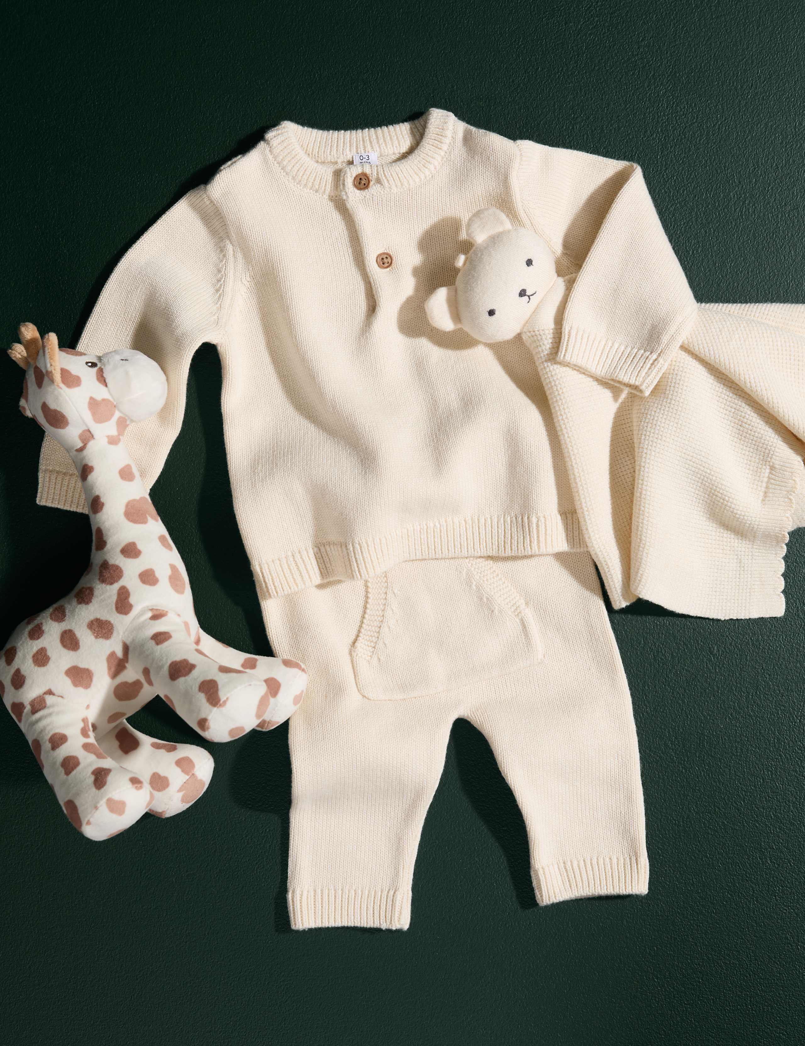 New Baby Rose & Thistle Bouquet with Baby Set (0-3 months) 6 of 8