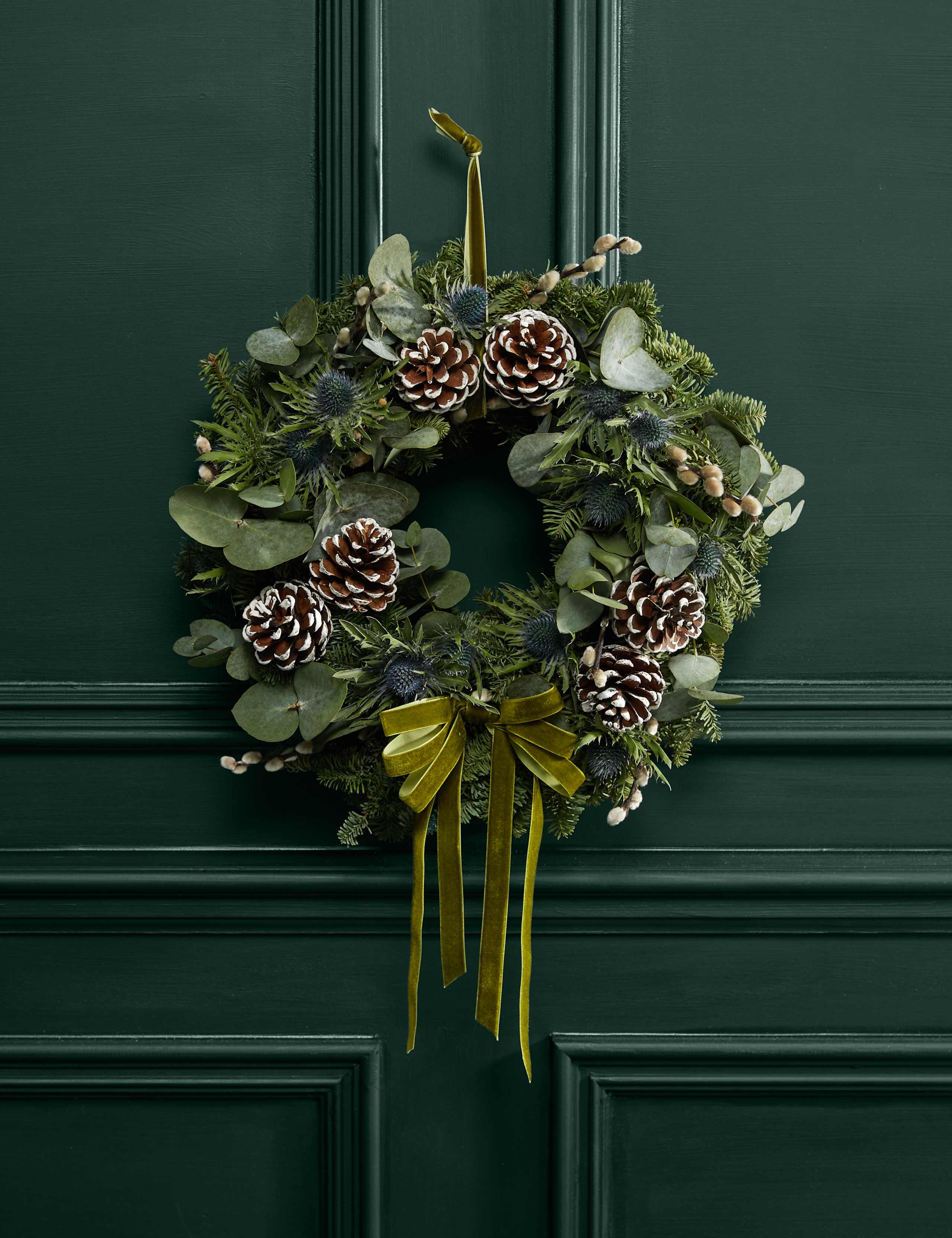 Festive Natural Wreath 1 of 3