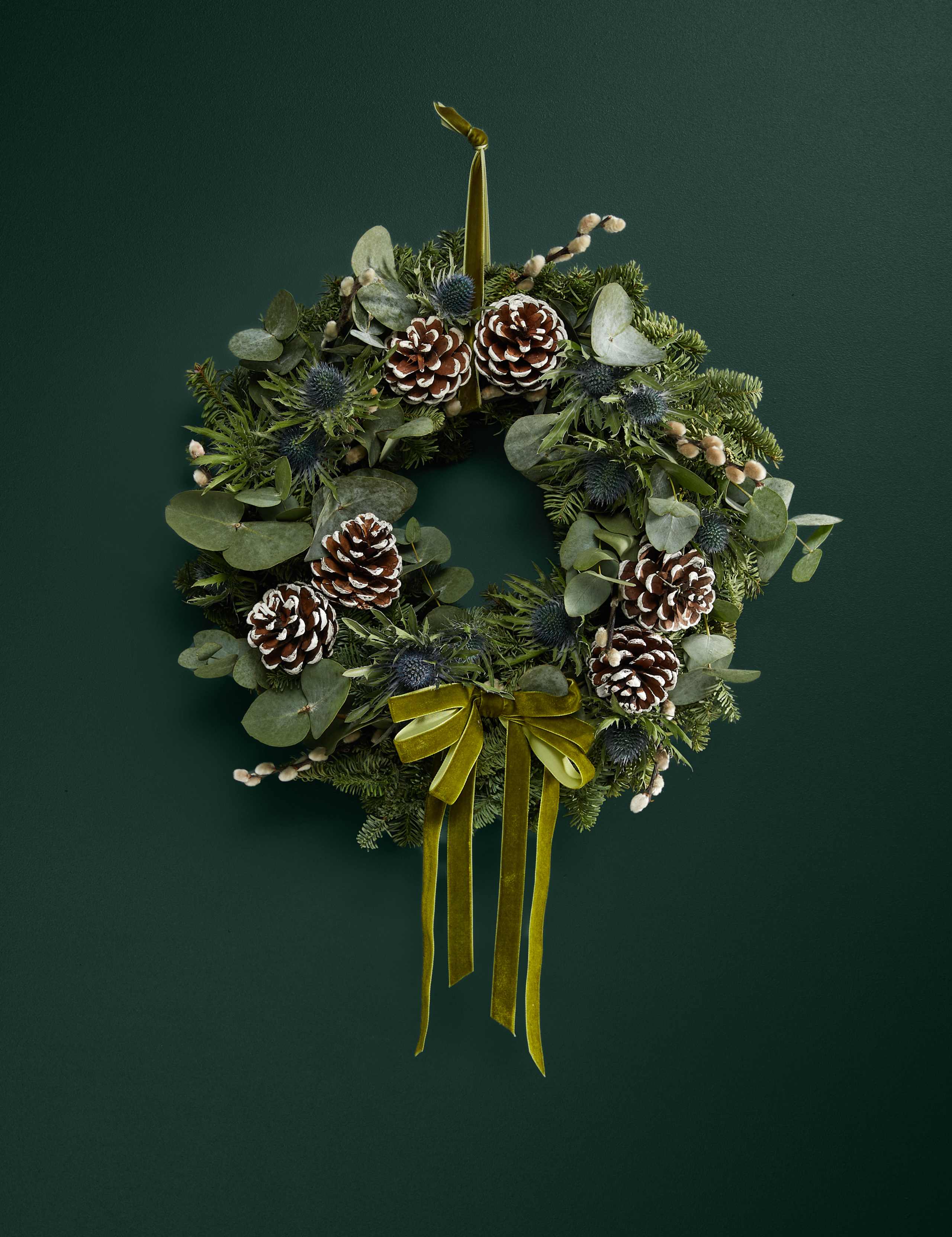 Festive Natural Wreath 3 of 3
