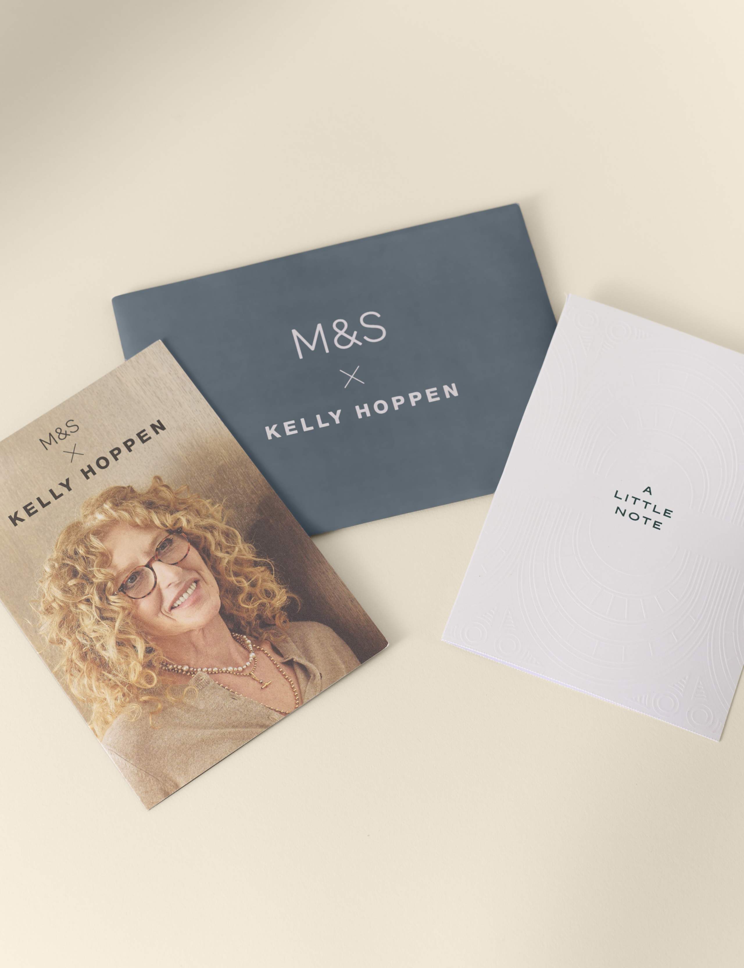 Kelly Hoppen Seasonal Tablescape 9 of 10