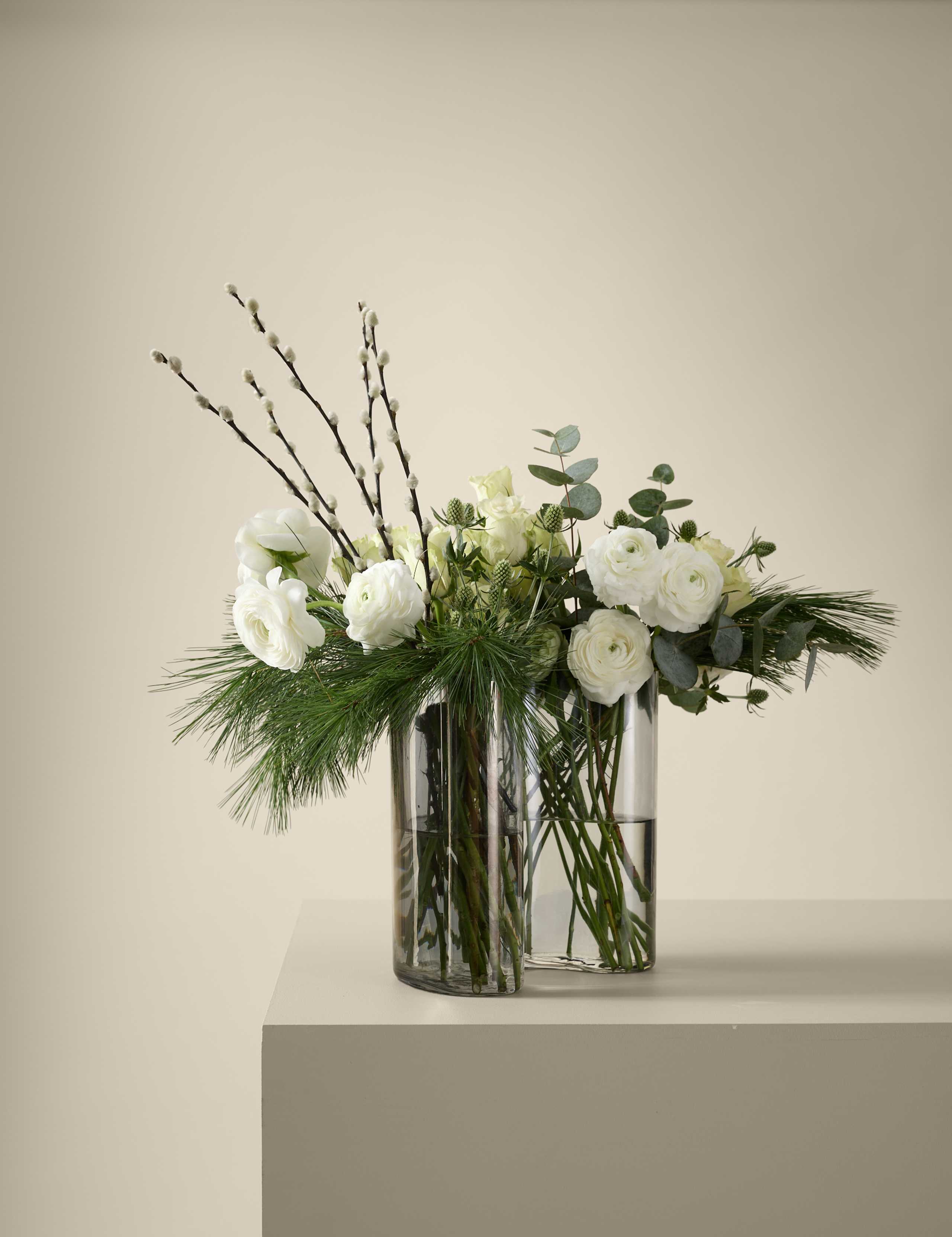 Kelly Hoppen Christmas Bouquet with Ranunculus 5 of 6