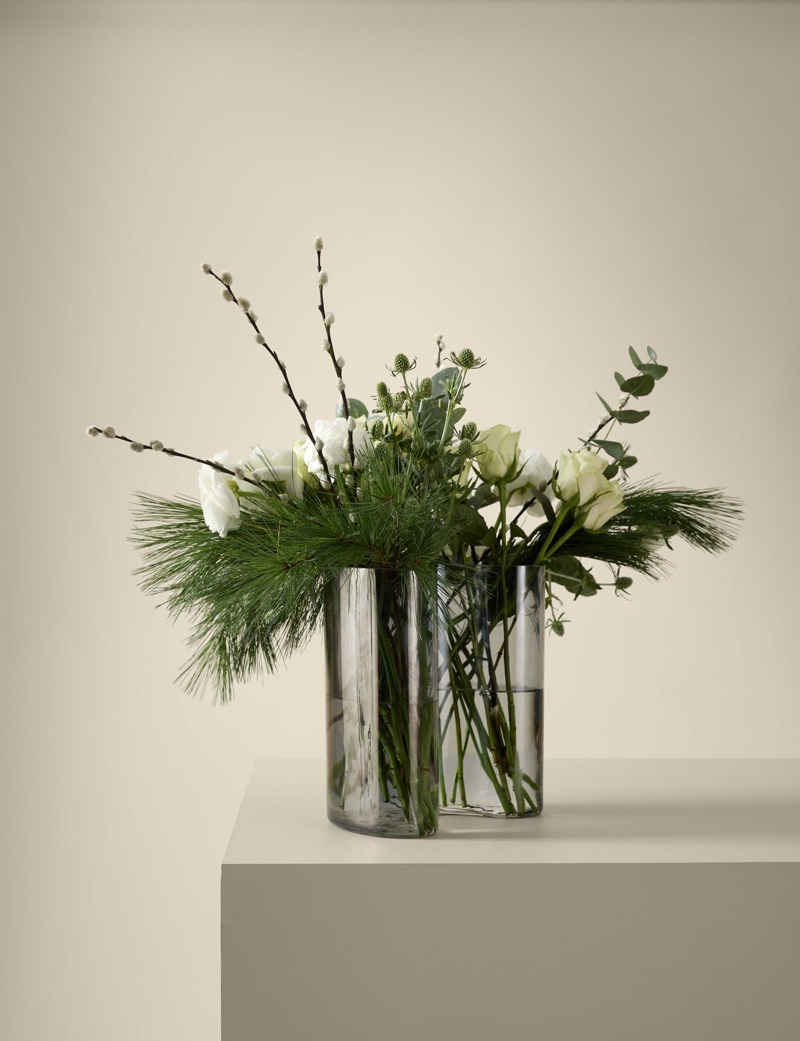 Kelly Hoppen Christmas Bouquet with Ranunculus 7 of 9