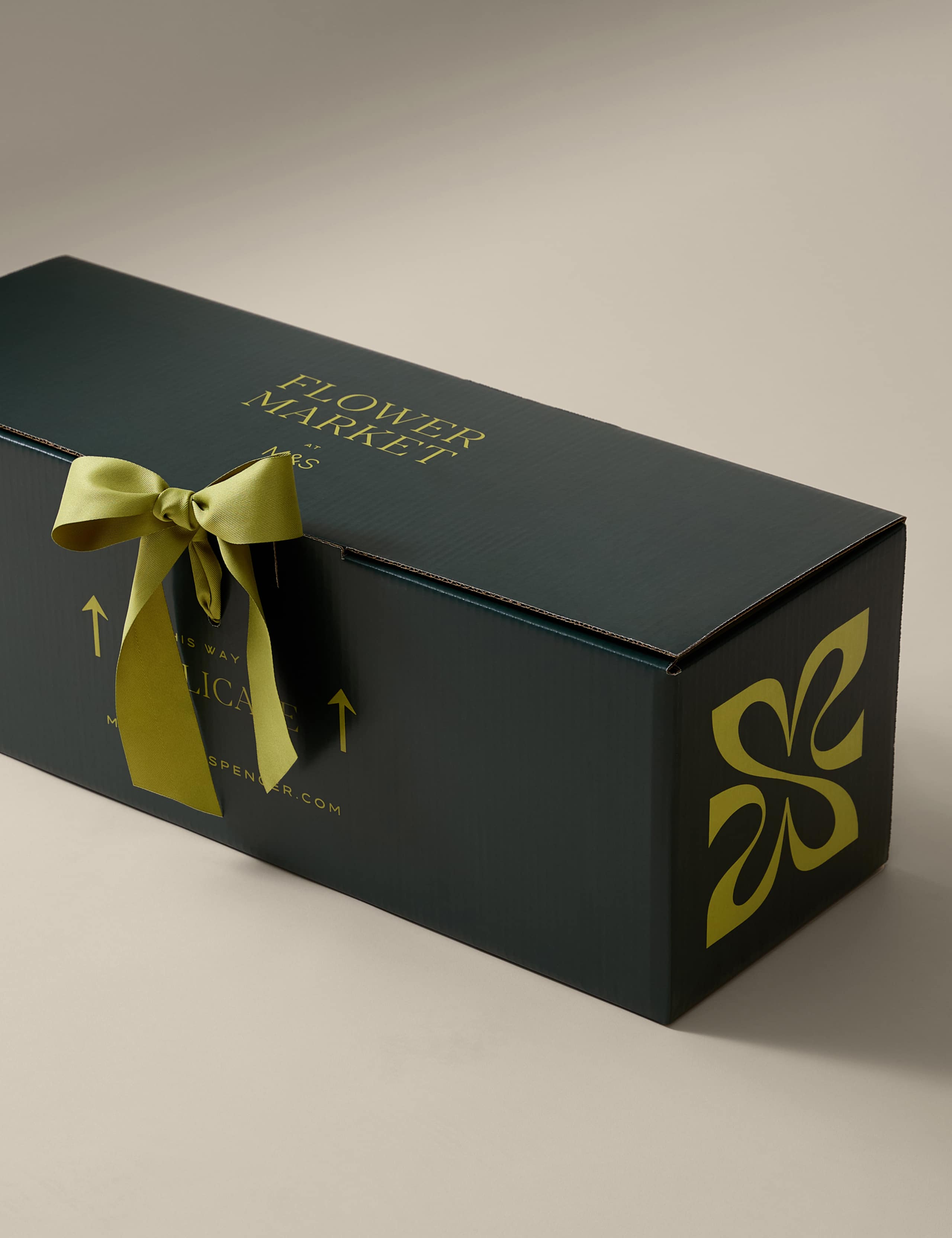 Kelly Hoppen Calla Lily Bouquet 6 of 8