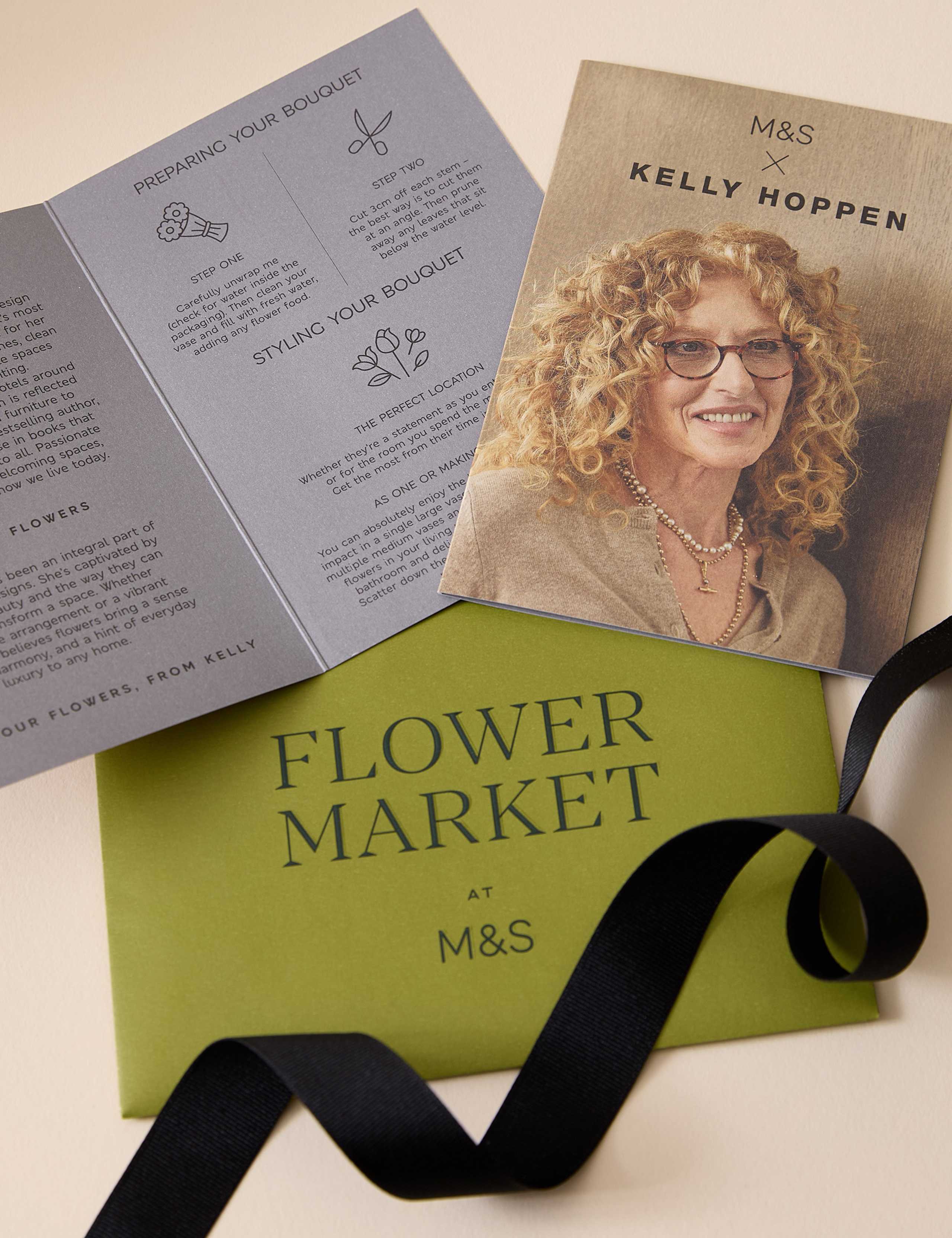 Kelly Hoppen Calla Lily Bouquet 8 of 8