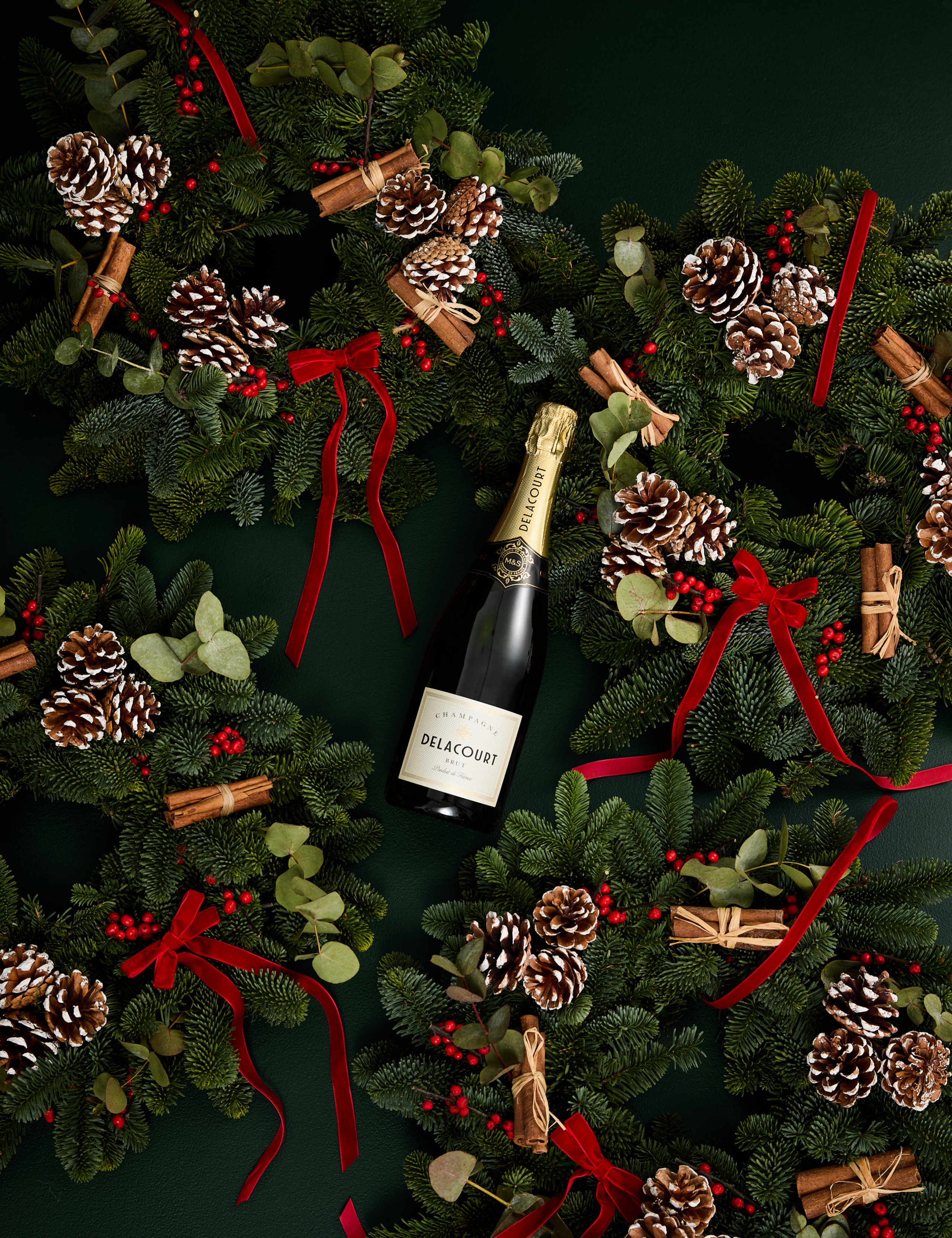 Christmas Wreath Making Kit for 4 with Delacourt Champagne 1 of 9