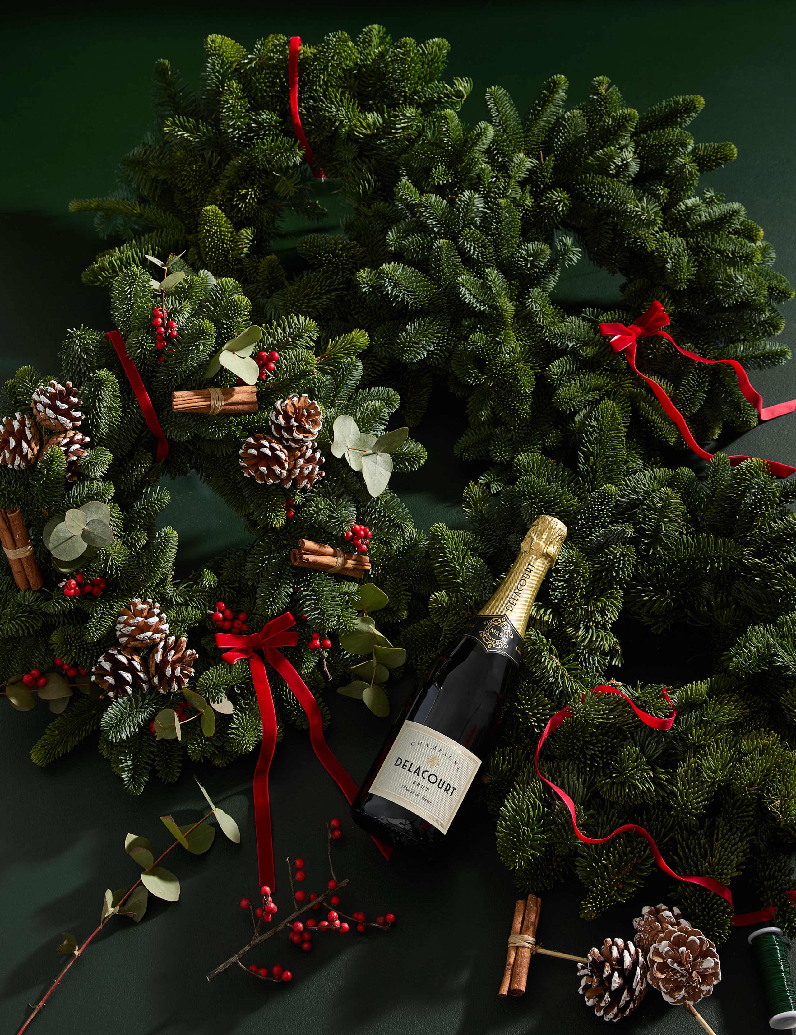 Christmas Wreath Making Kit for 4 with Delacourt Champagne 8 of 9