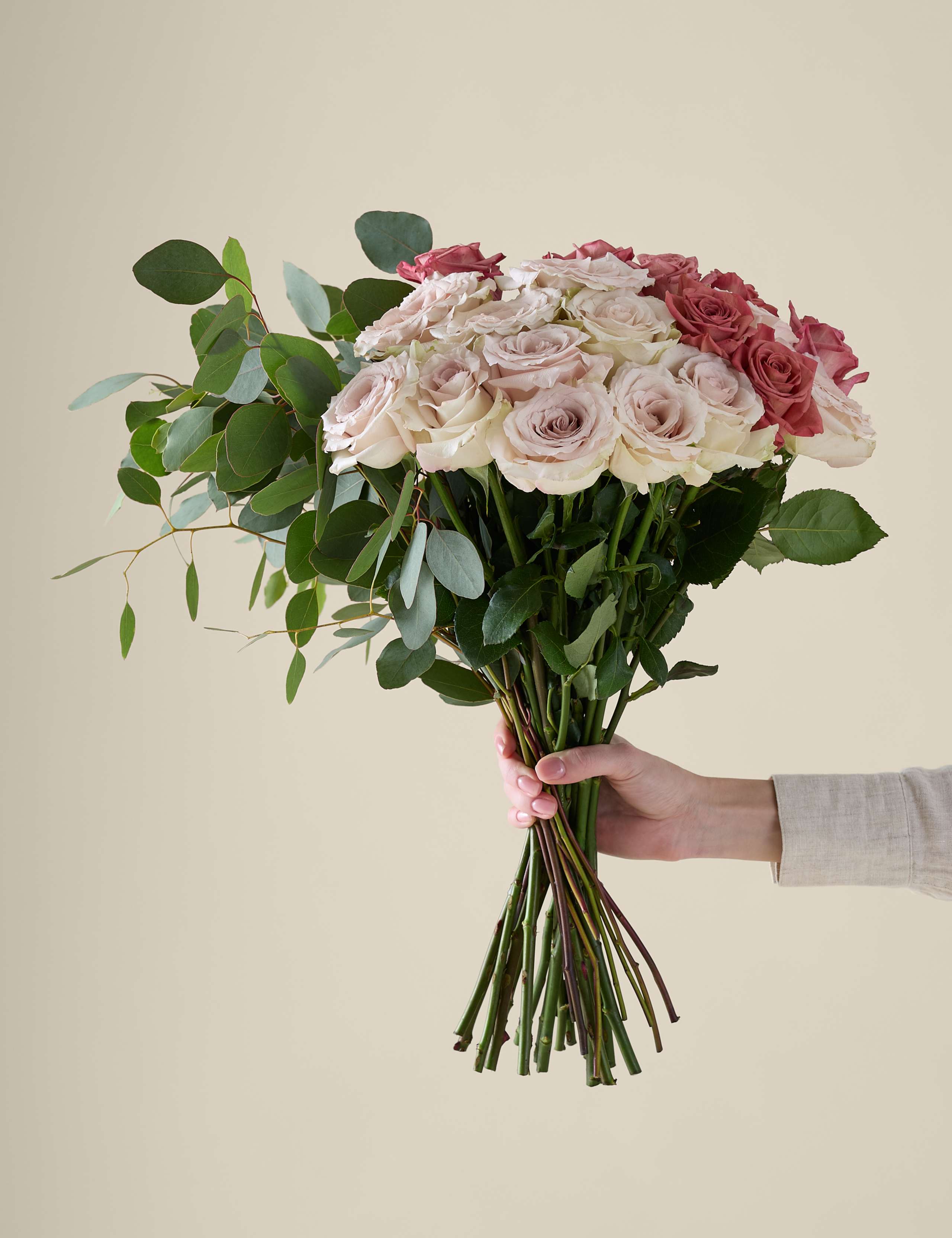 Kelly Hoppen Barista Rose Mother's Day Bouquet 1 of 8