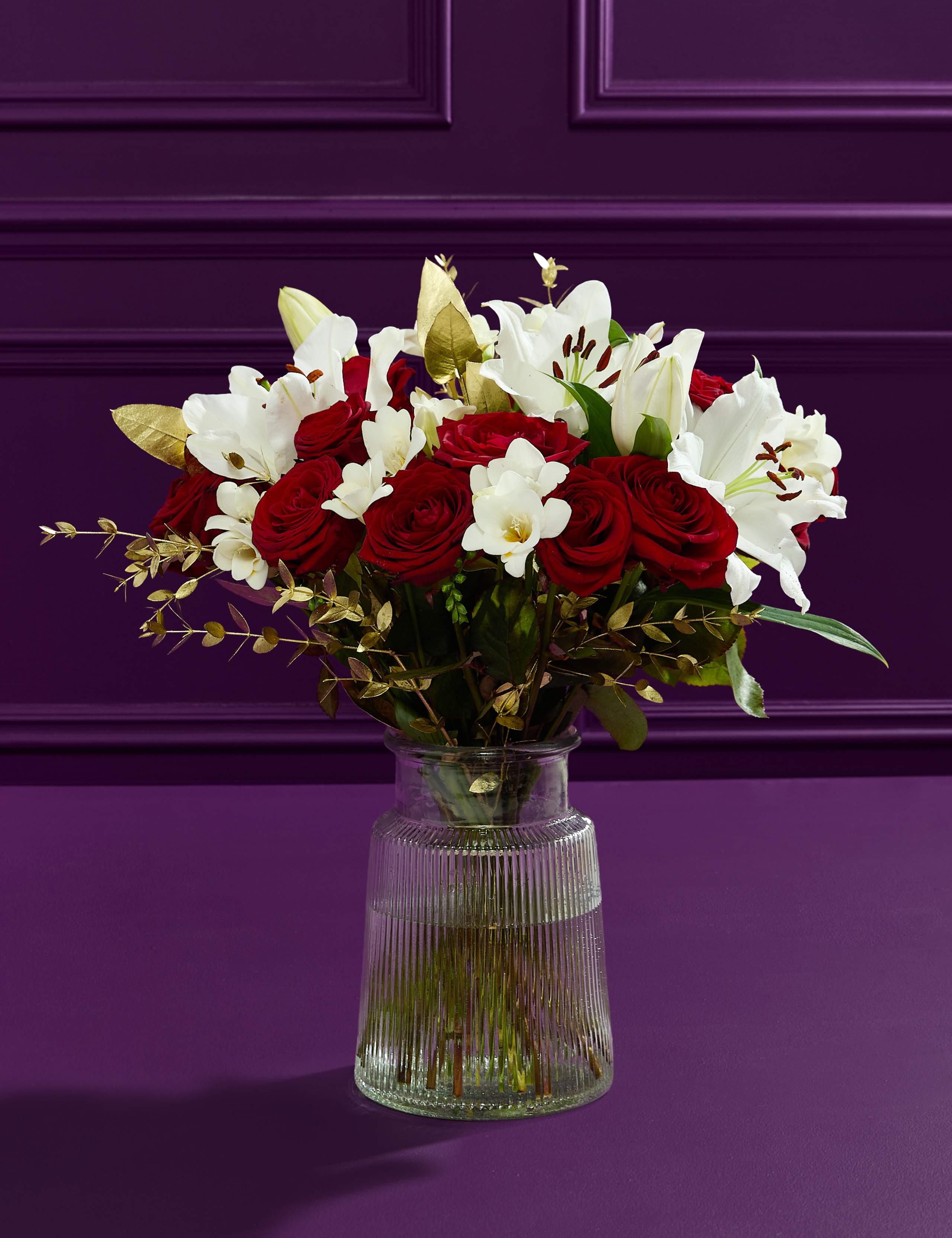 Dame Joan Collins Valentines Bouquet with Vase 1 of 11