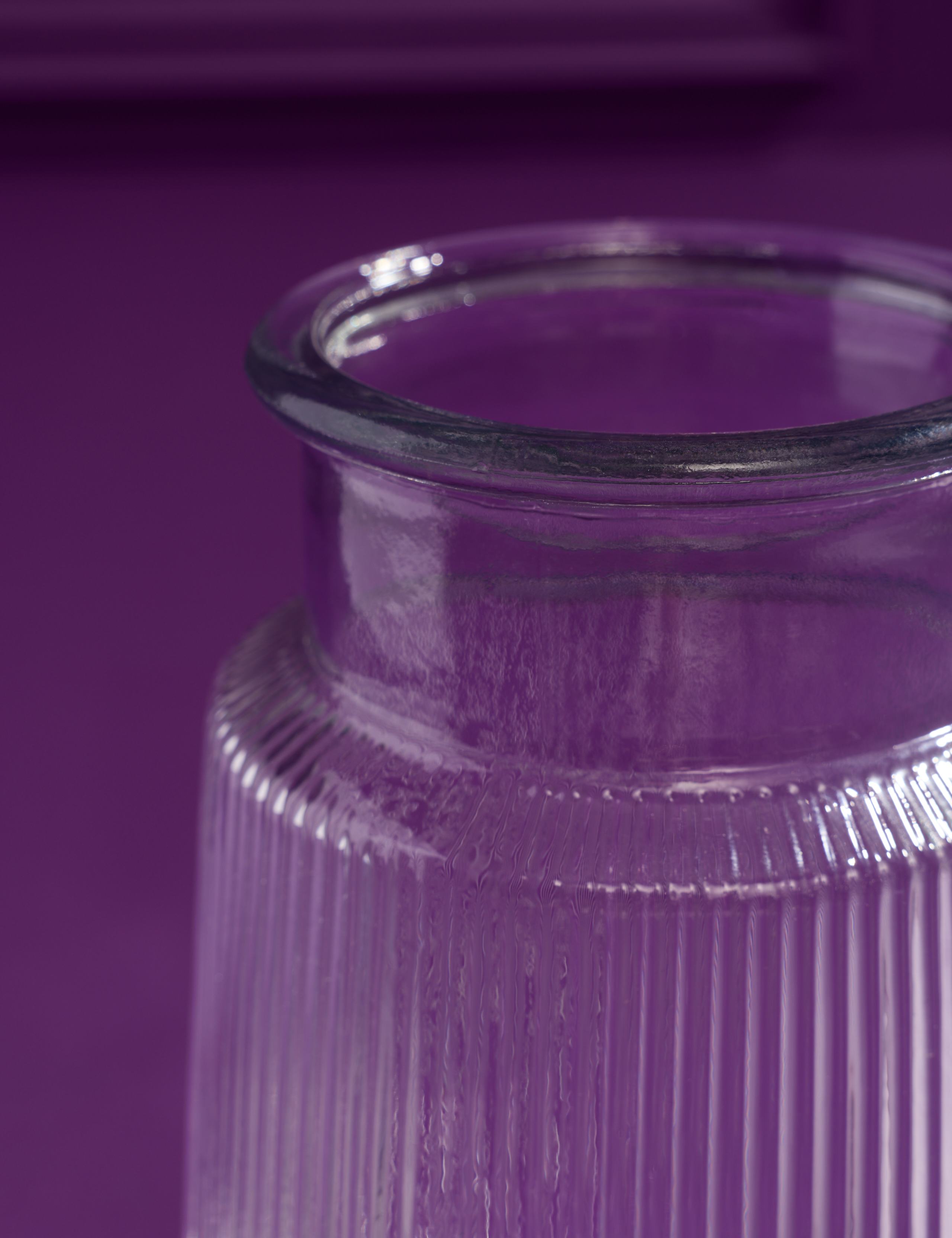 Dame Joan Collins Valentines Bouquet with Vase 7 of 11