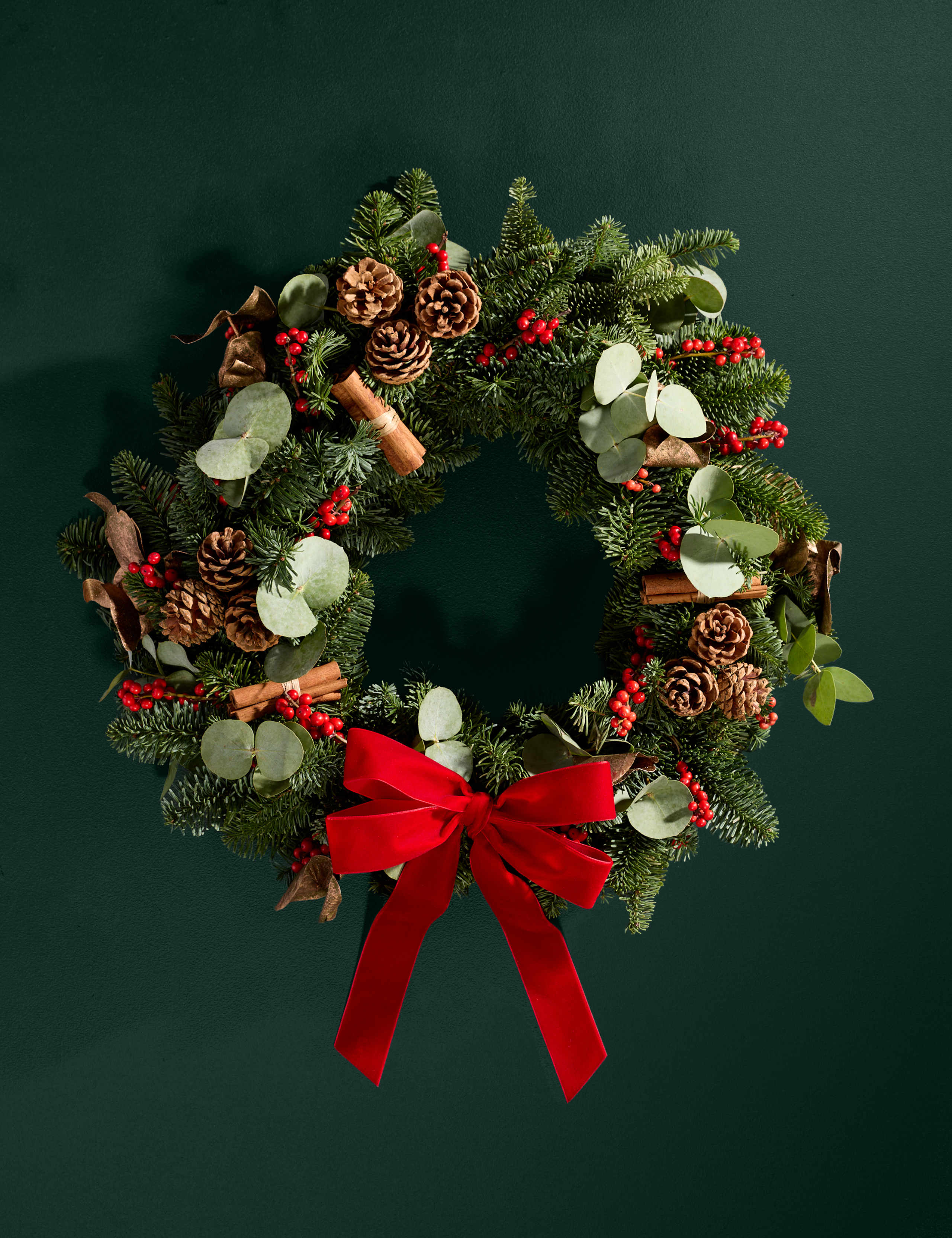 Real Festive Red Wreath 2 of 4