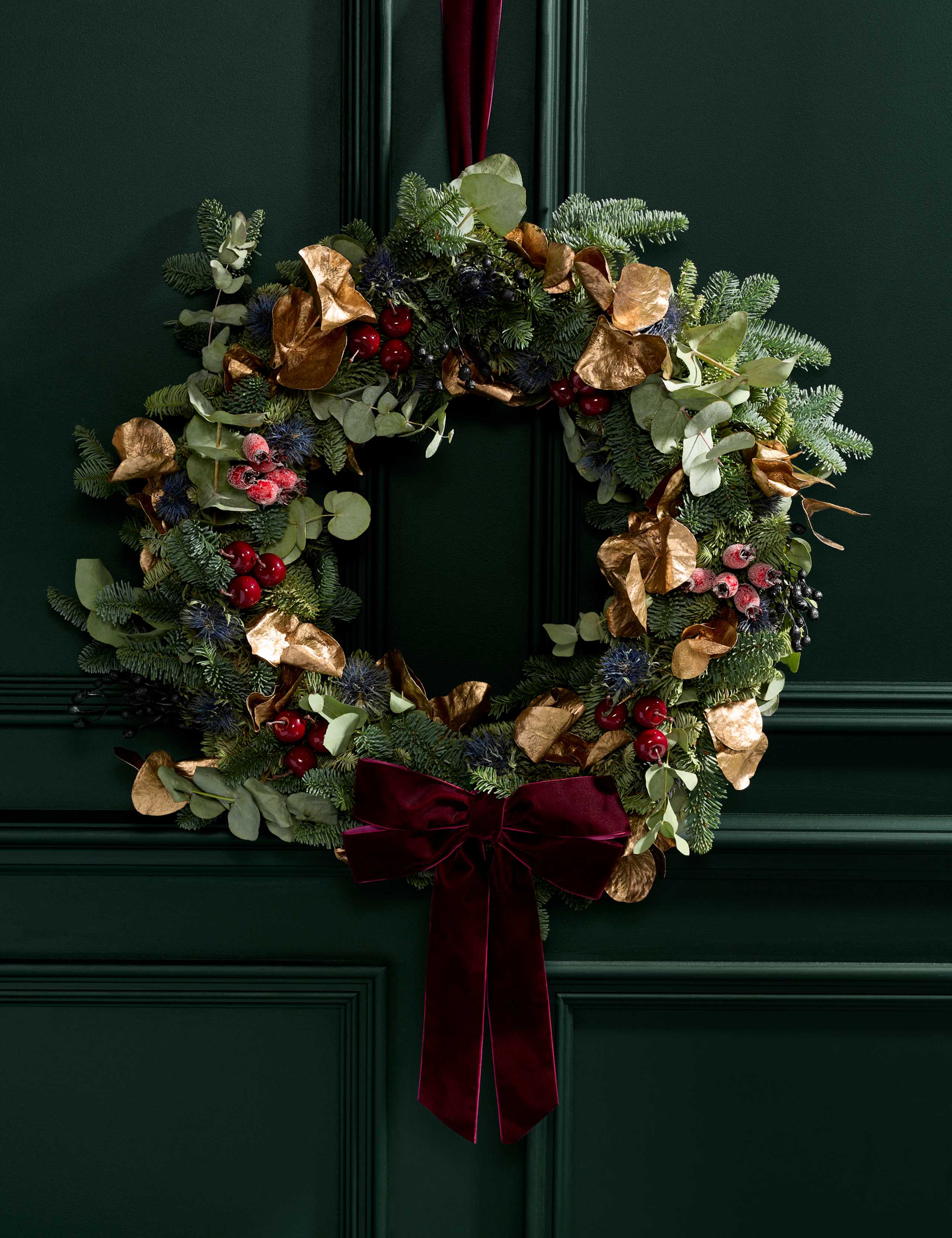 Winter Berry Real Christmas Wreath 1 of 4
