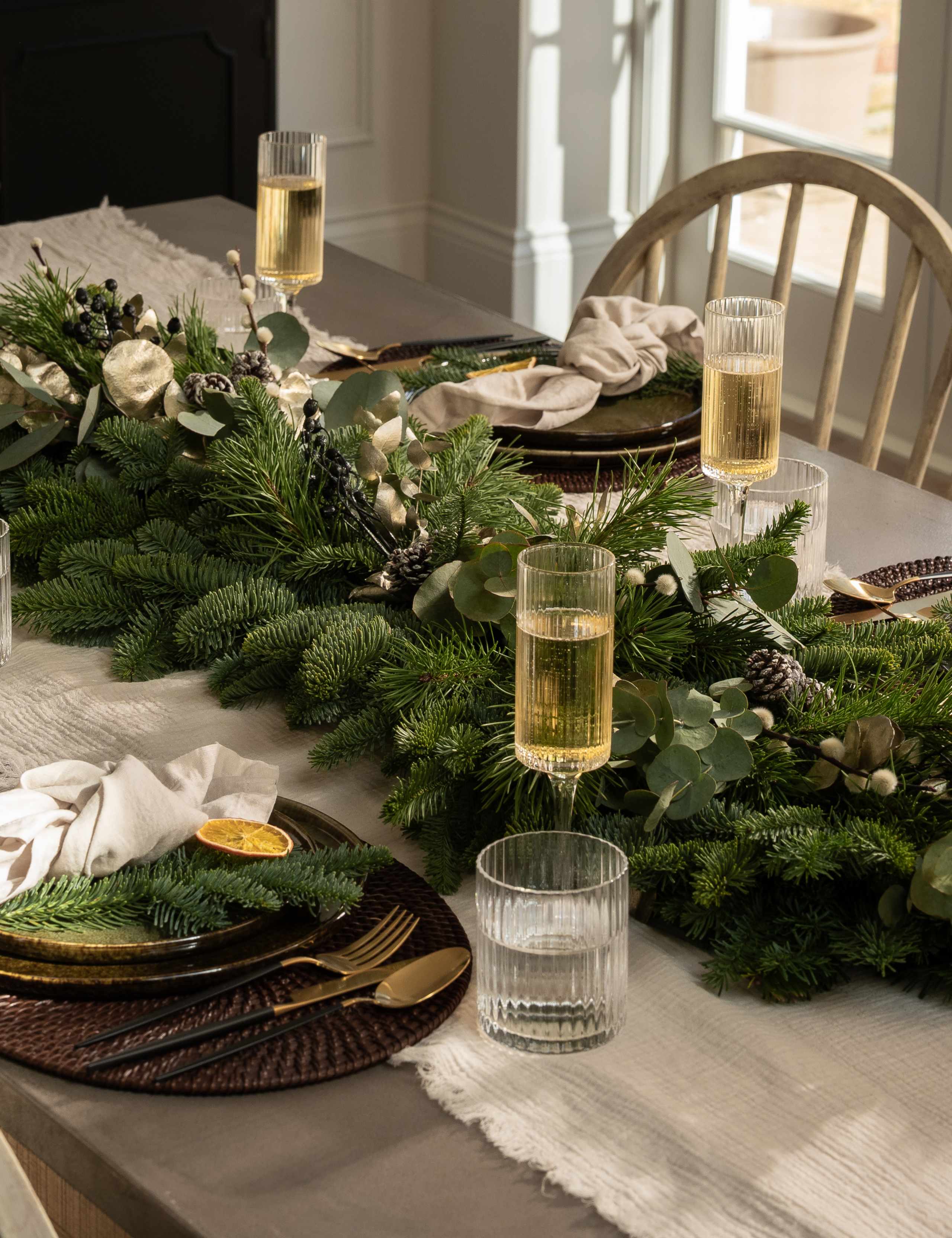 Real Festive Natural Garland 3 of 9