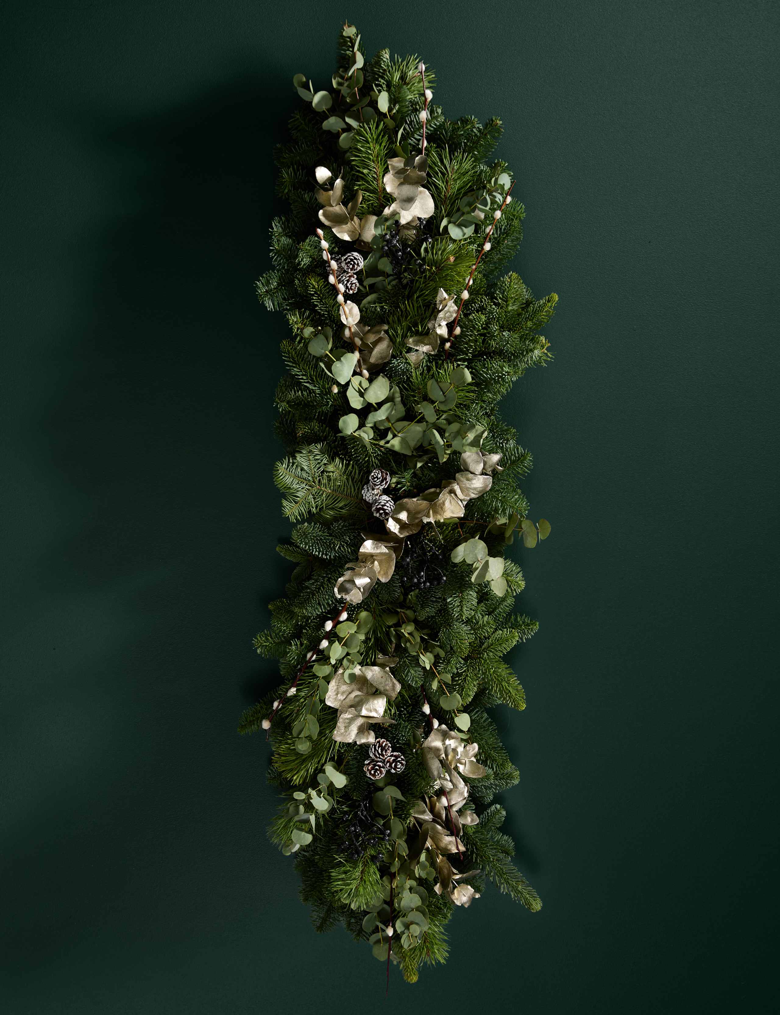 Festive Natural Garland 7 of 7