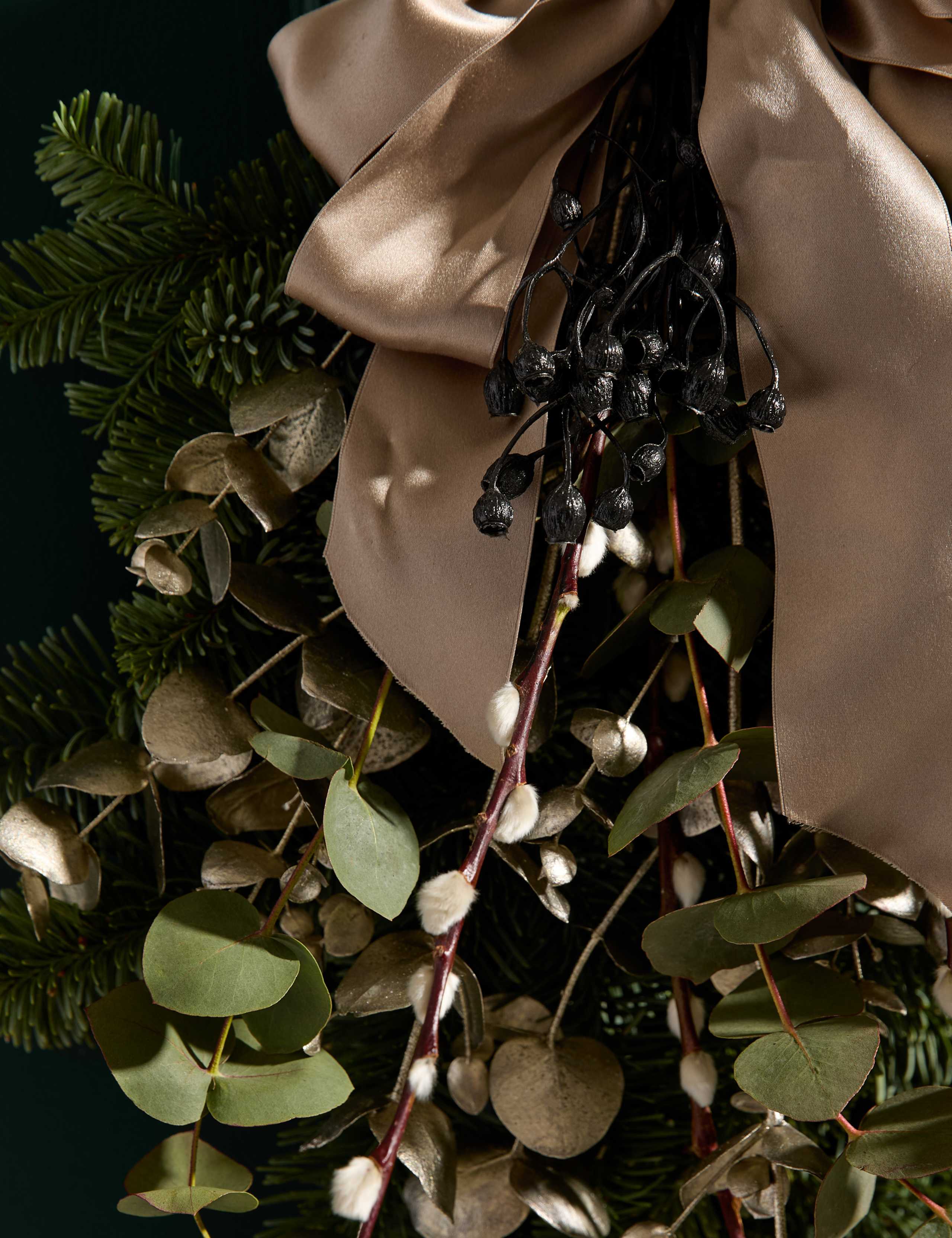 Festive Natural Door Swag 1 of 4