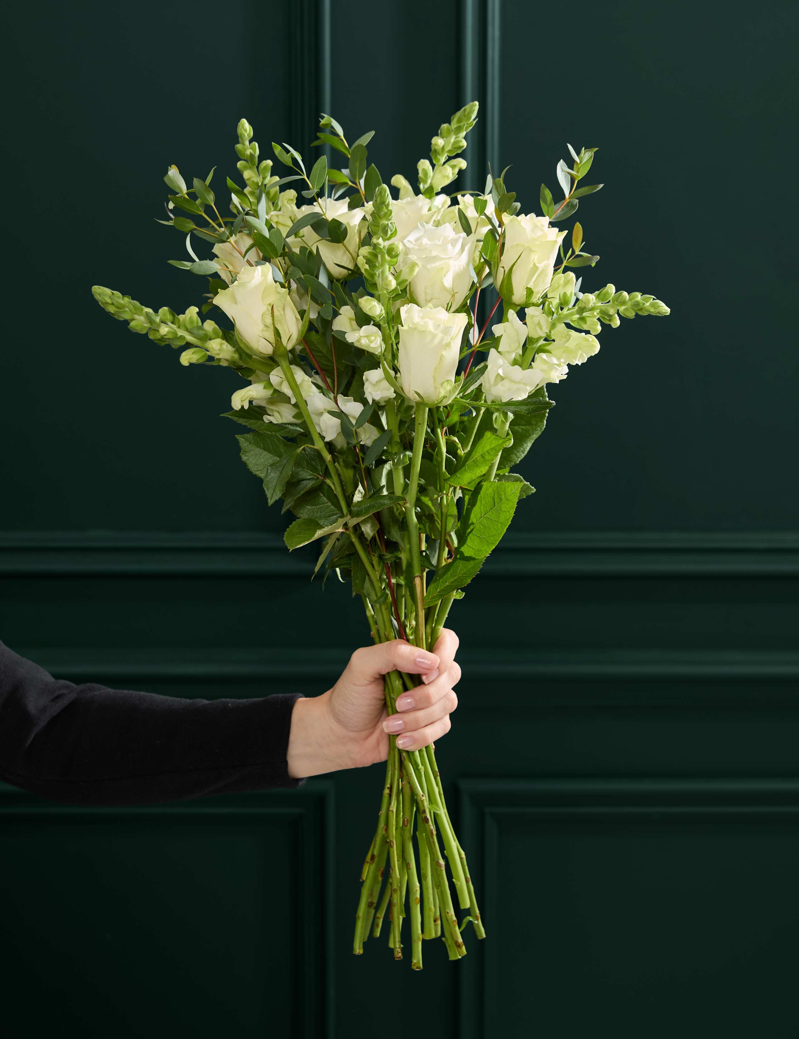 White Rose & Antirrhinum Letterbox Flowers 1 of 6