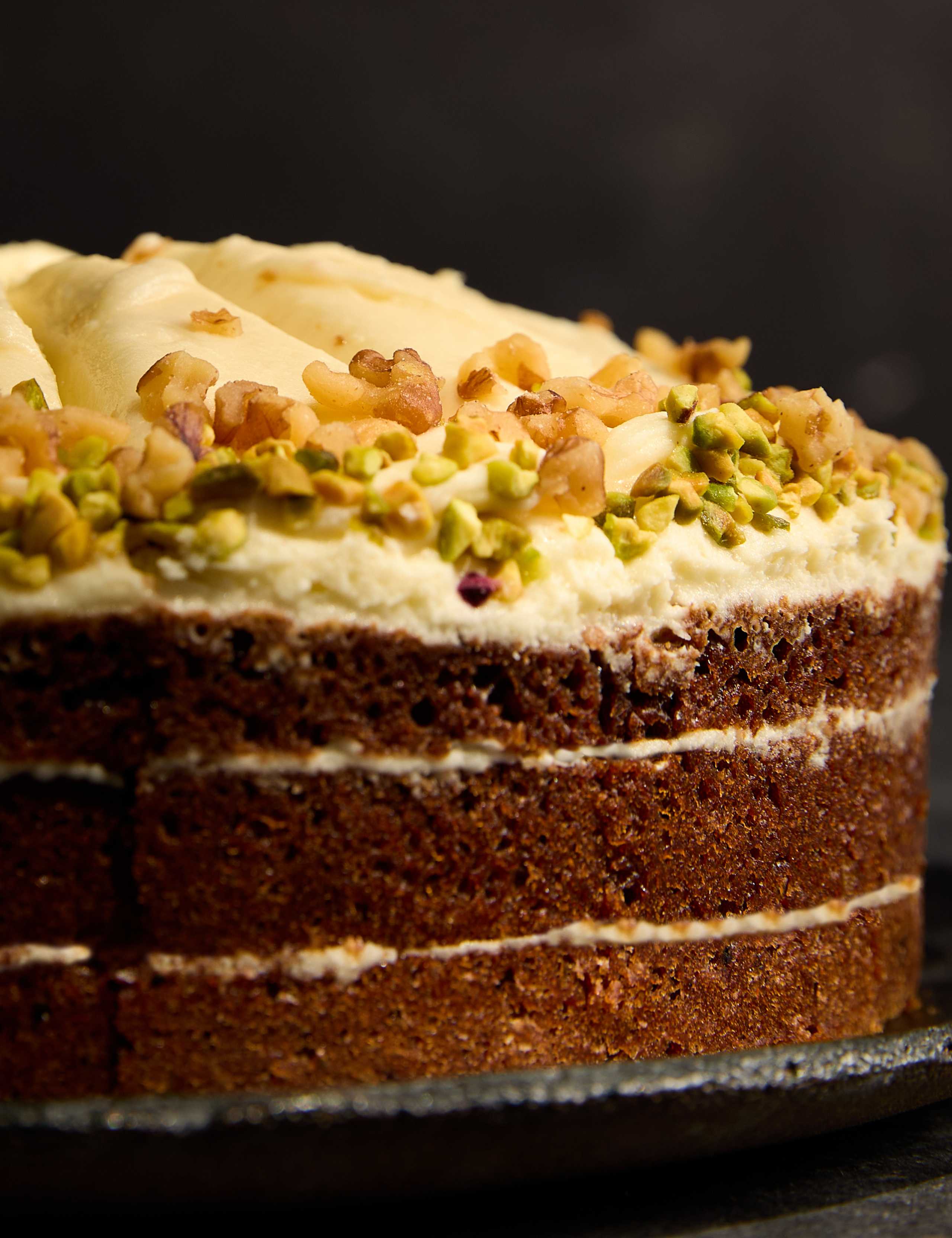 Round Carrot Cake (Serves 14) 5 of 6