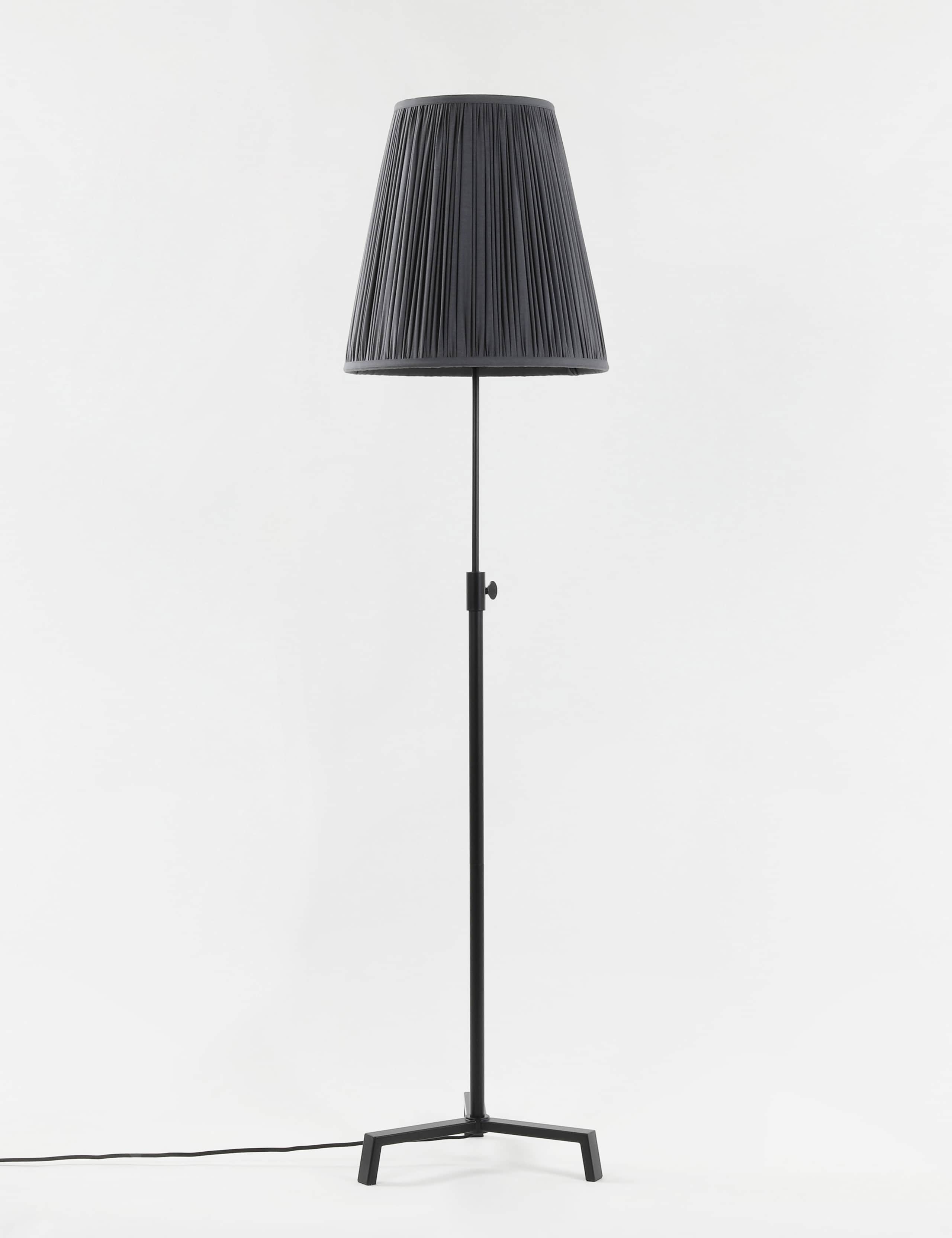 Pleated Large Floor Lamp 1 of 6