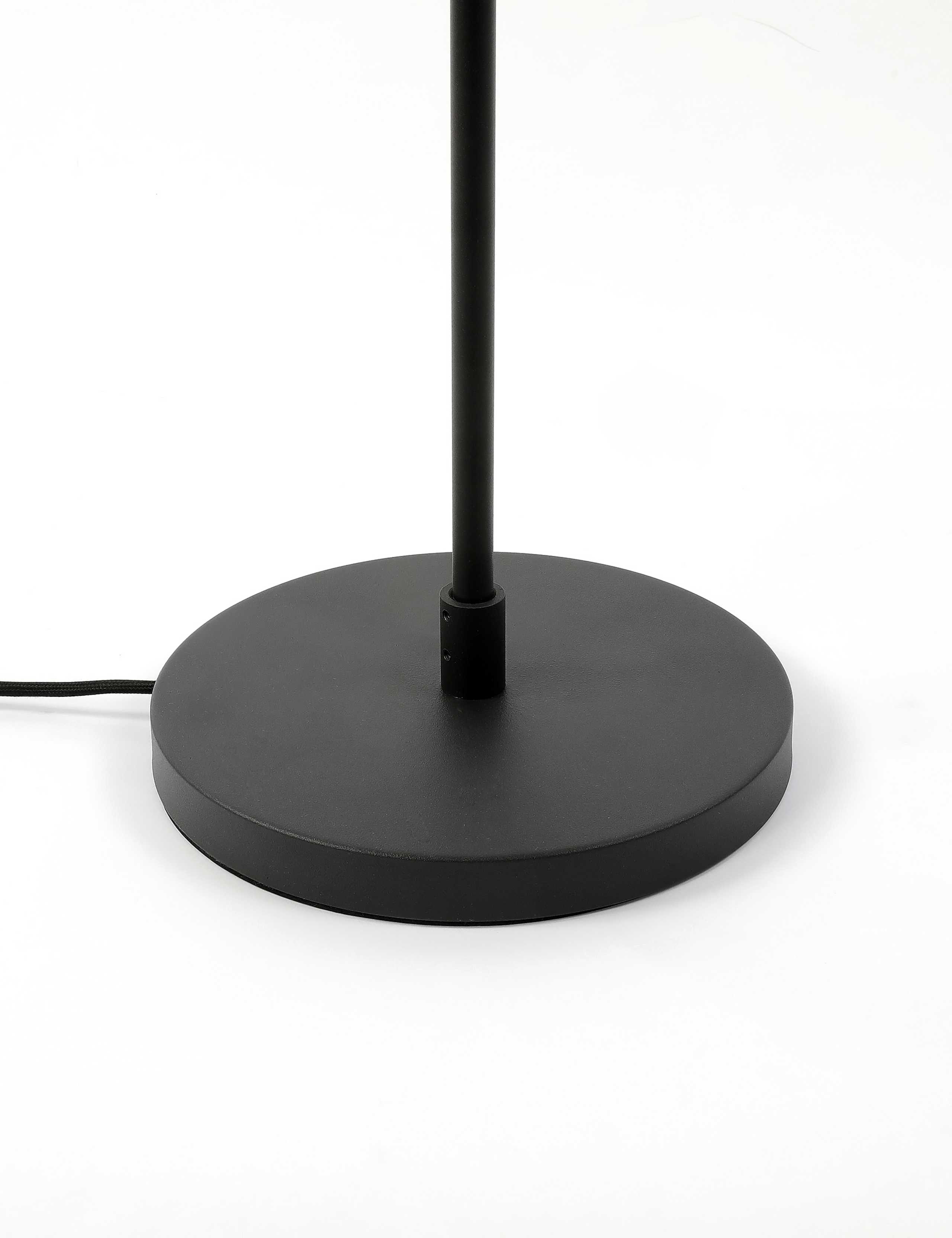 LED Floor Lamp 6 of 7