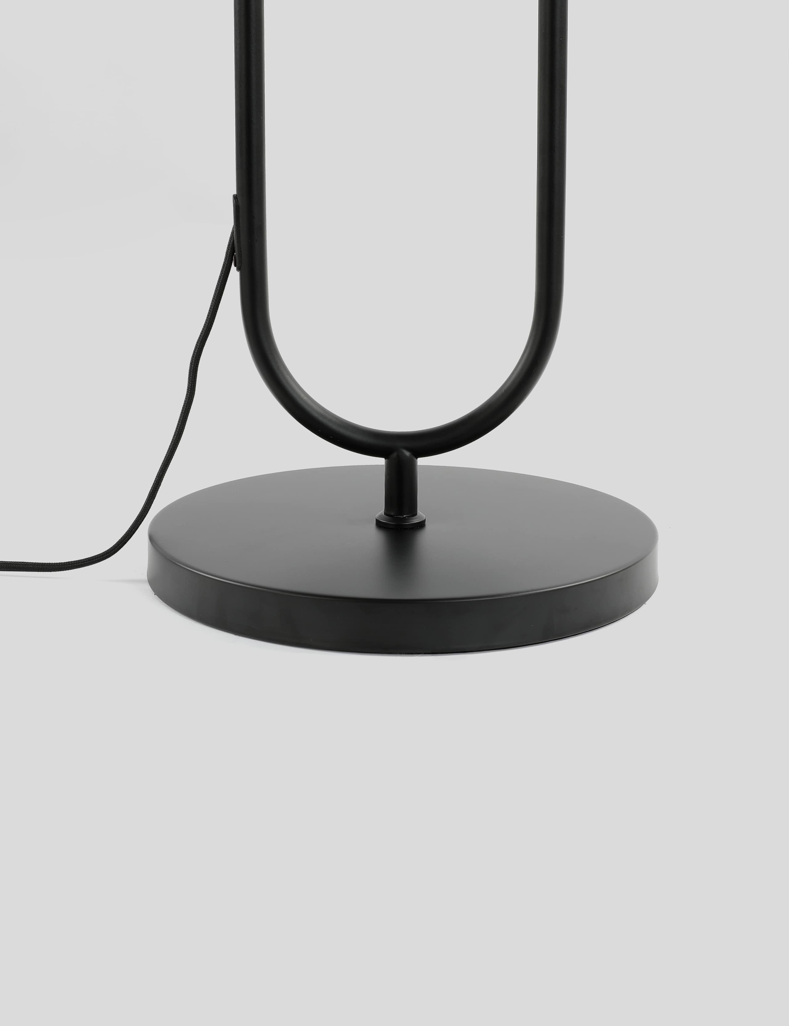 Axel Floor Lamp 5 of 8