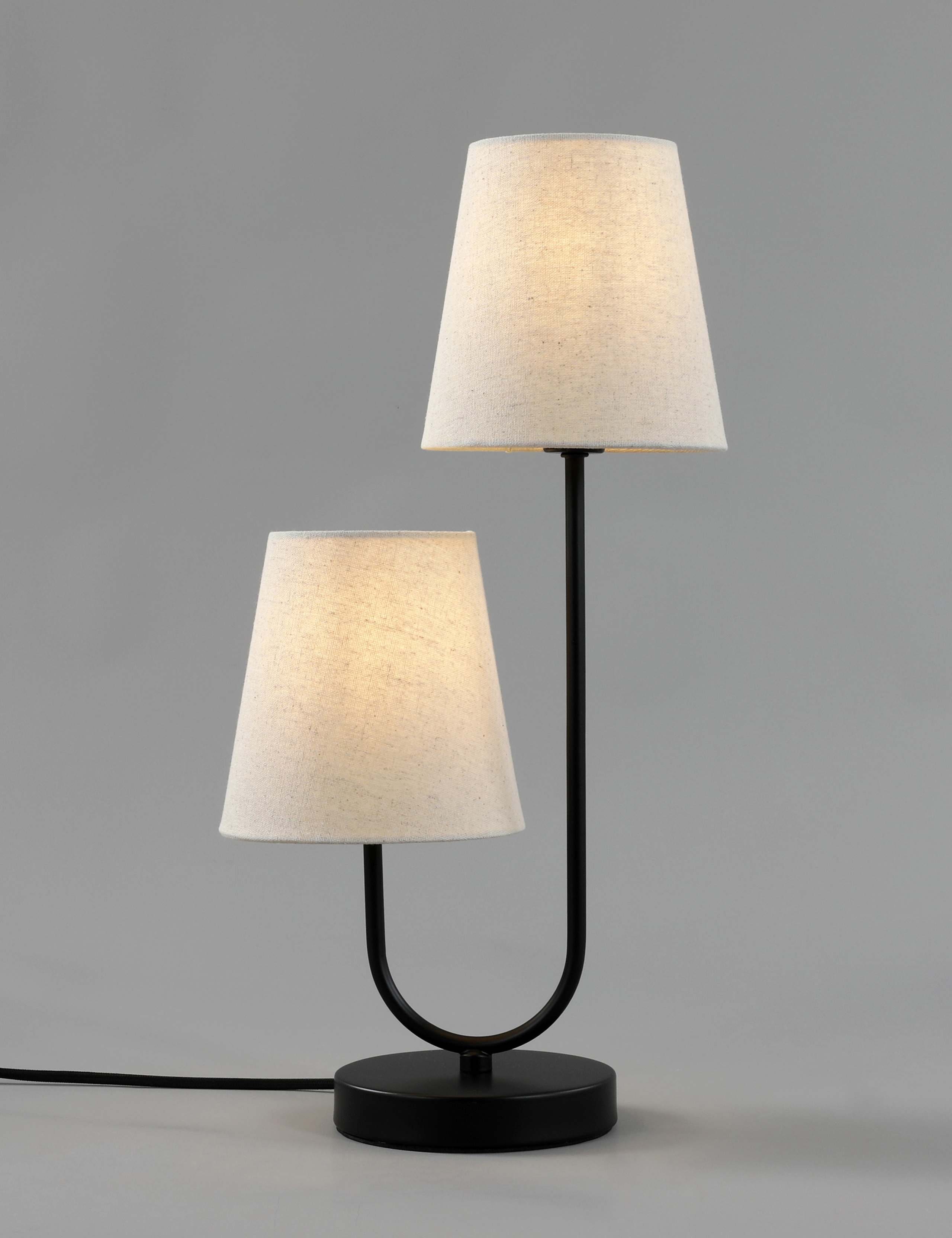 2 Shade Black Metal Table Lamp 6 of 6