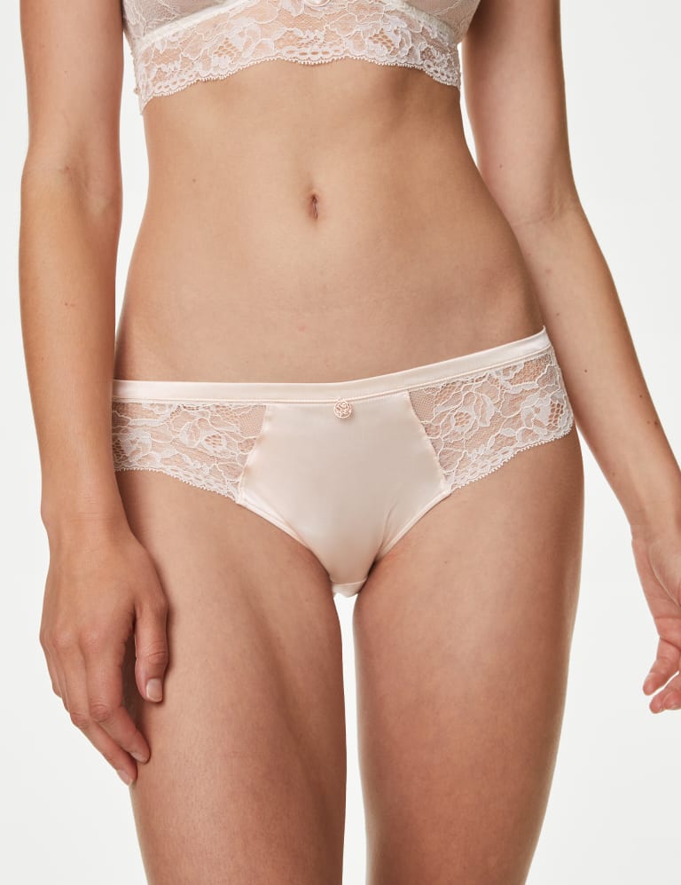 Ribbed Non Wired Plunge Lounge Bra Set 5 of 6