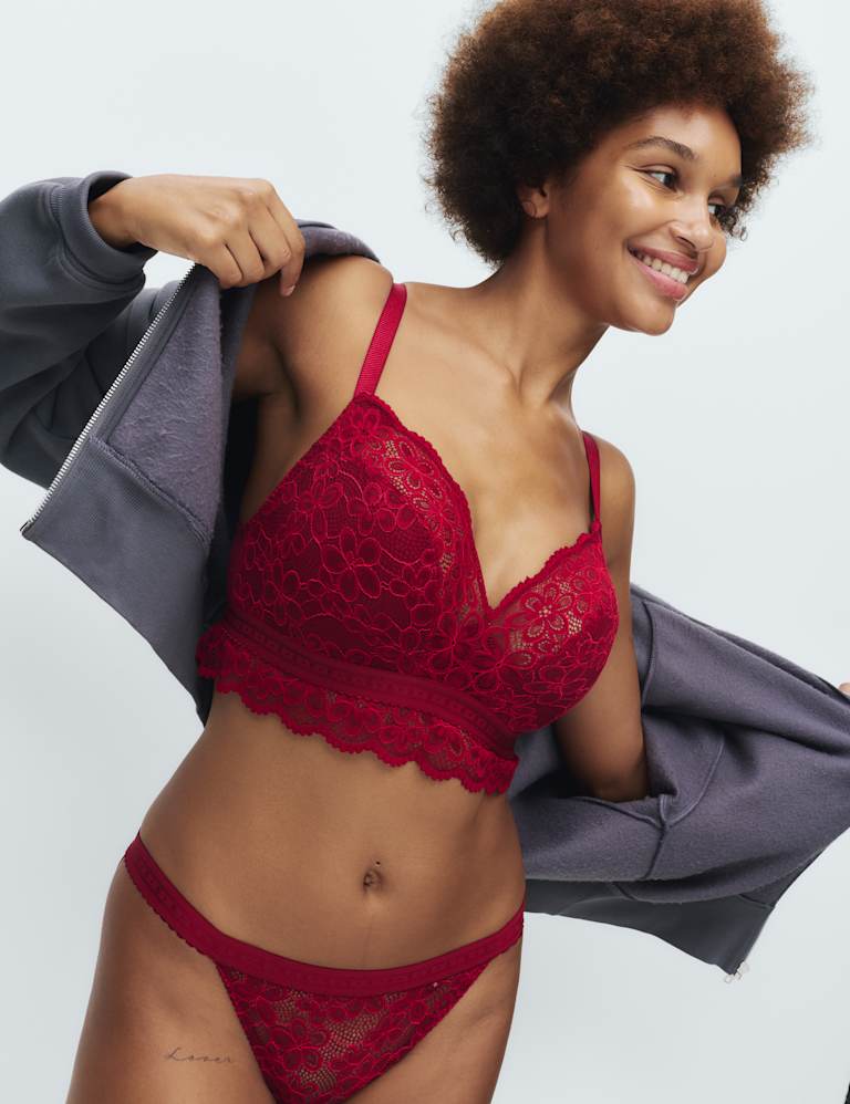 Cleo Lace Non Wired Bralette F+ Set 3 of 6