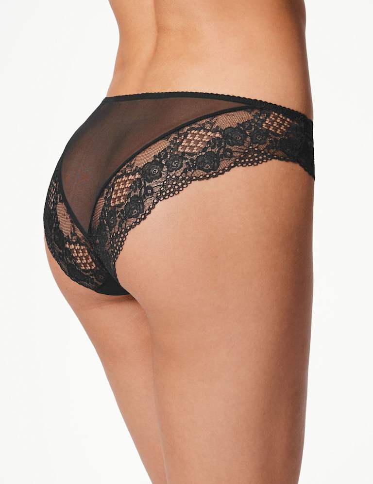 Silk & Lace Set with Padded Balcony A-E 6 of 7