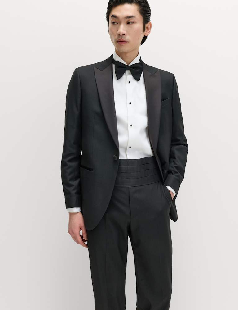 2 Piece Regular Fit Stretch Tuxedo Suit 5 of 7