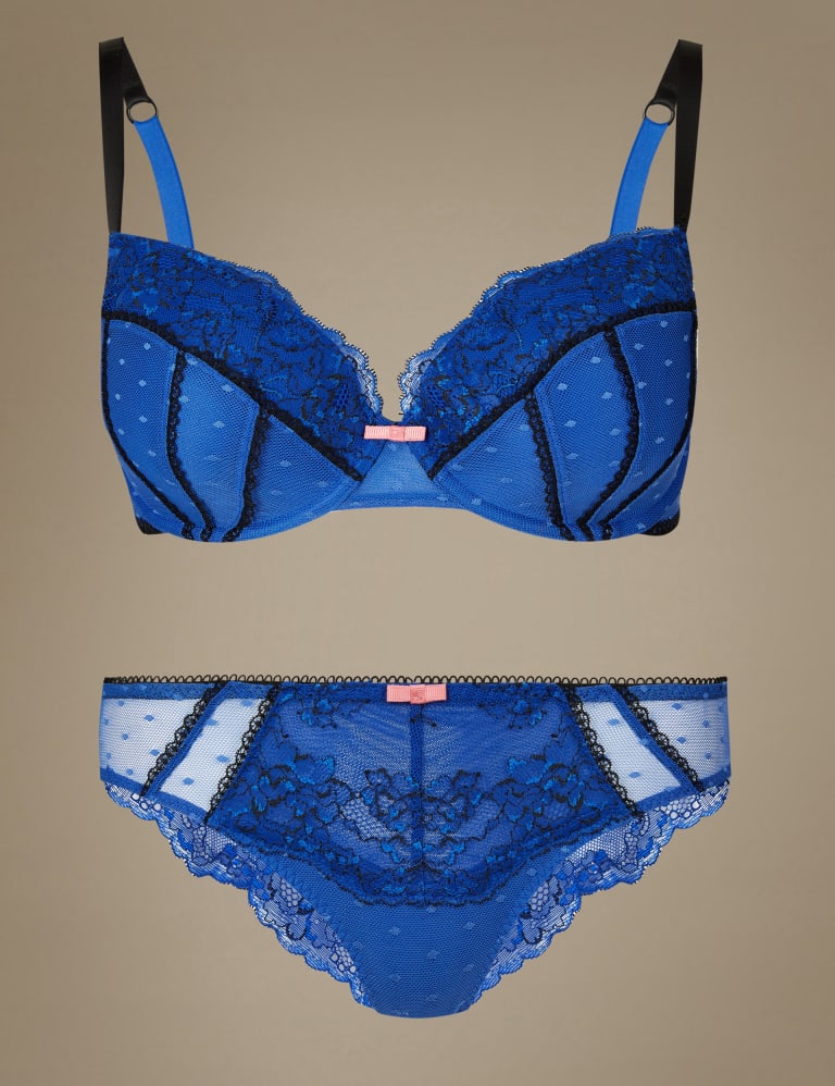 Lace Set with Padded A-E 2 of 7