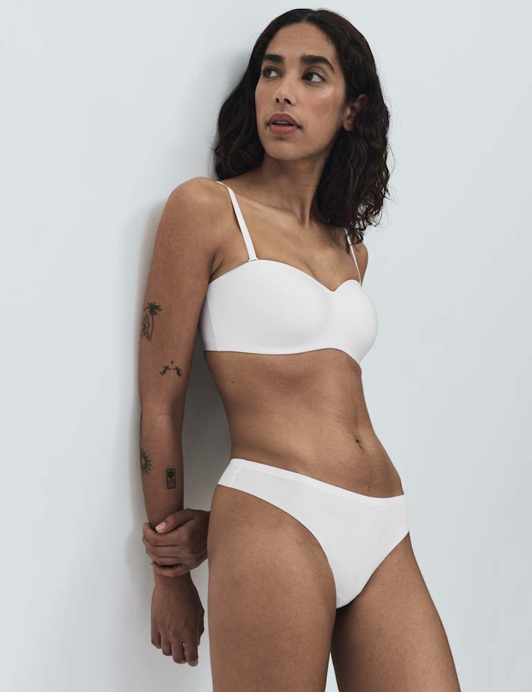 Body Invisibles Non Wired Strapless Bra Set A-E 1 of 6