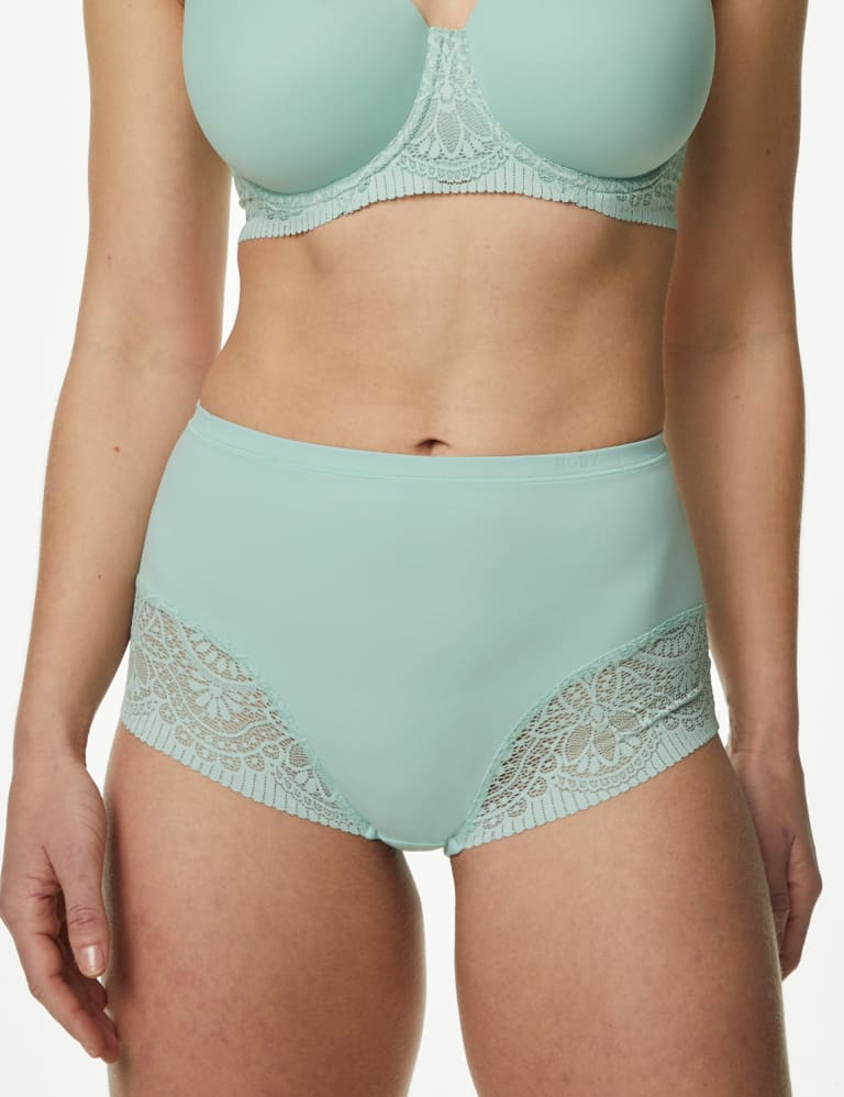 Body Soft™ Wired Strapless Bra Set A-E 7 of 8