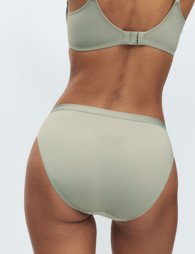 Amelia Lace Wired Full Cup Bra Set A-E 6 of 6