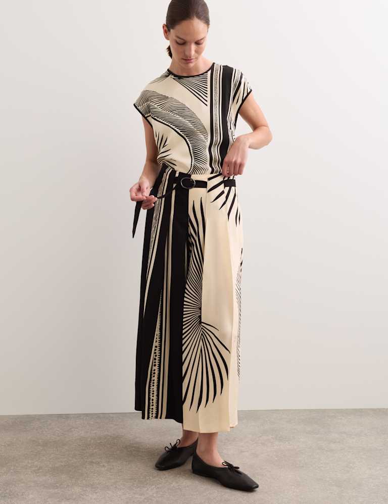 Printed Collarless Top & Trouser Set 1 of 6