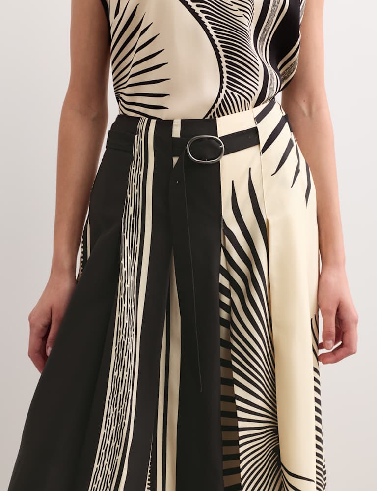 Printed Collarless Top & Trouser Set 5 of 6