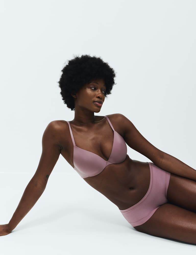 Body Invisibles Wired Plunge Bra Set A-E 1 of 6