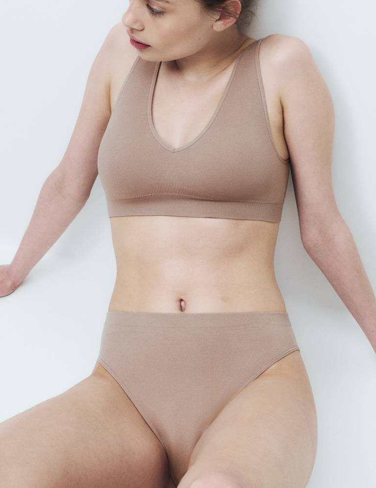 3pk Seamless Non Wired Bralettes Set 5 of 6
