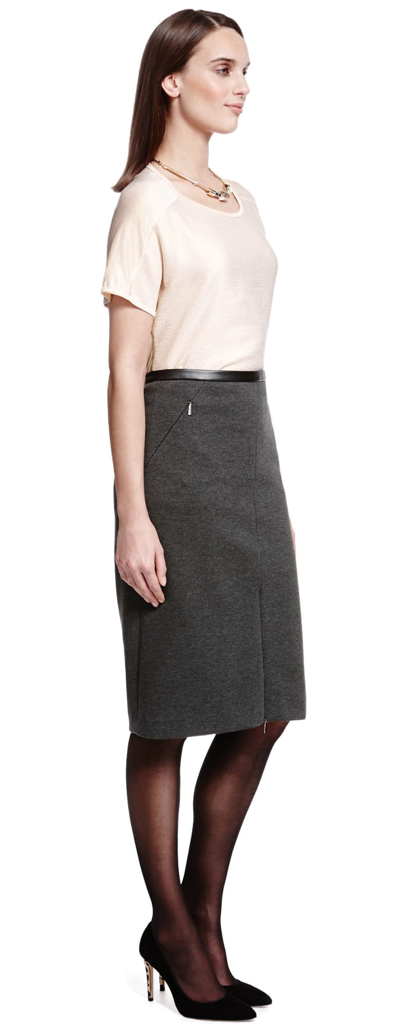Shop this outfit 2 of 3