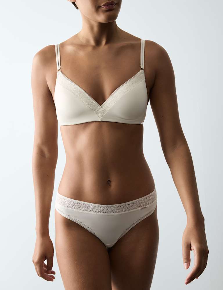 Boston Non Wired Plunge Bra Set A-E 1 of 6