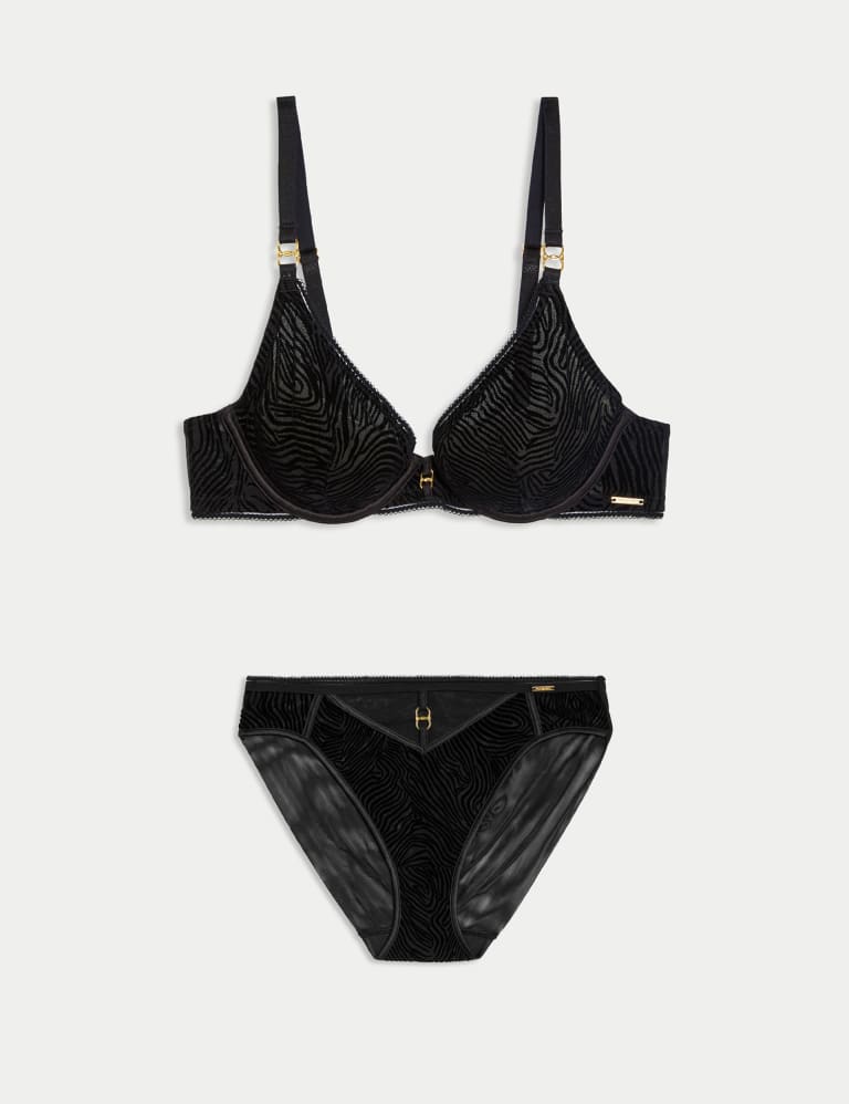 Oslo Flock Wired Plunge Bra Set A-E 2 of 6