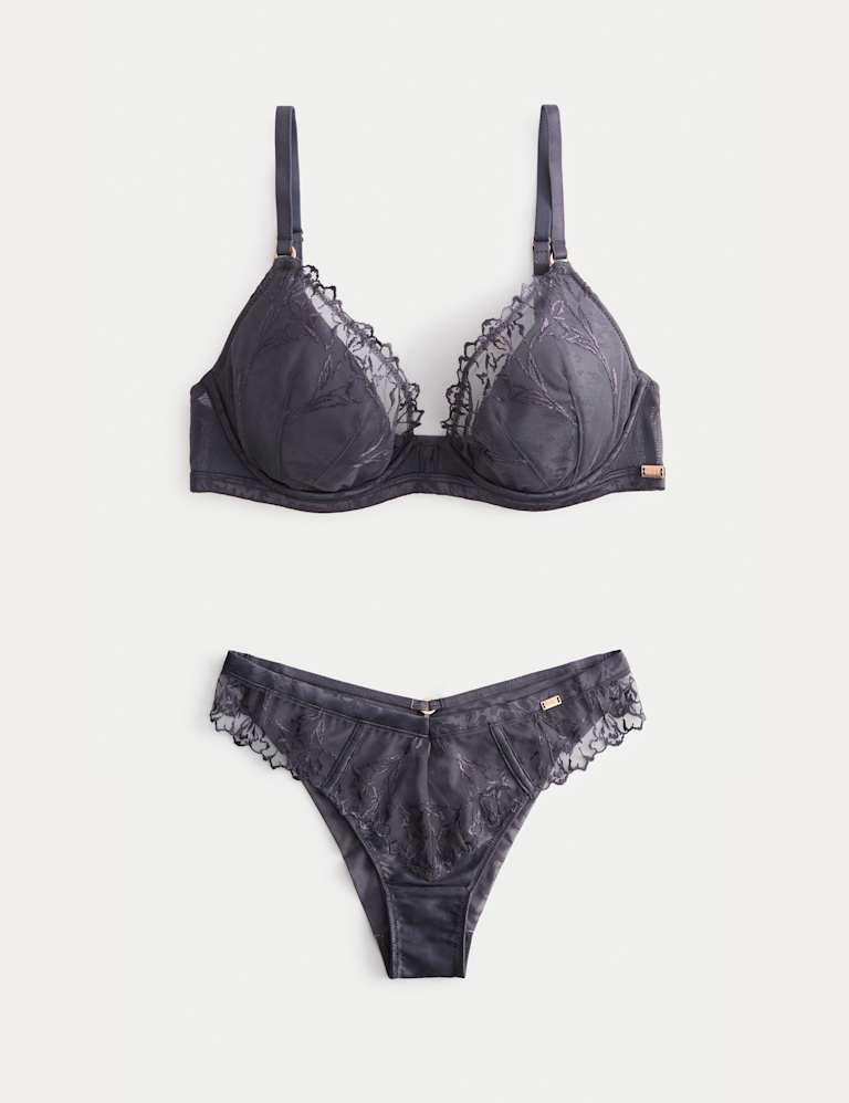 Lisianthus Embroidery Wired Plunge Bra Set A-E 2 of 6