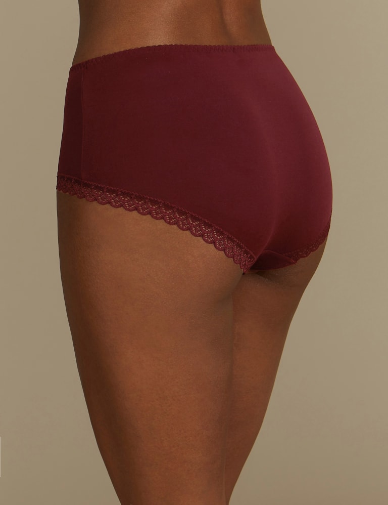 Lace Set with Padded Full Cup A-E 6 of 6