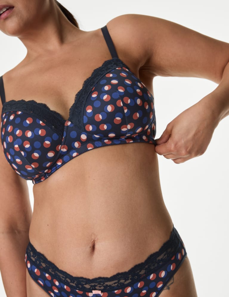 2pk Non Wired T-Shirt Post Surgery Bras Set A-E 2 of 4