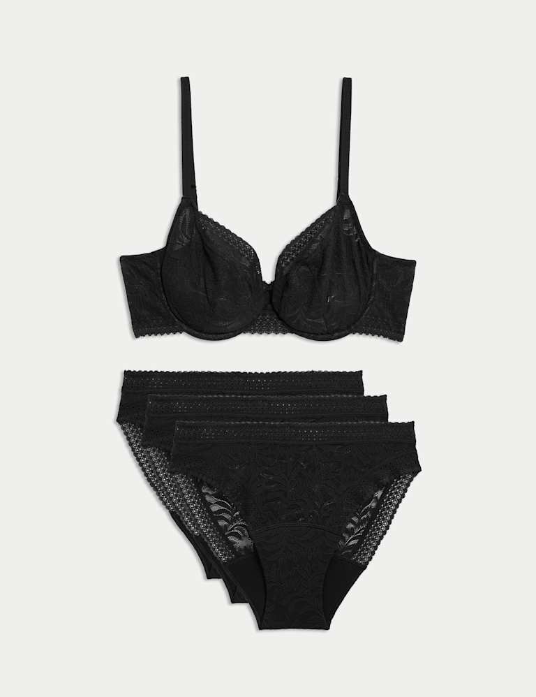 Flexifit™ Lace Wired Balcony Bra Set A-E 2 of 5