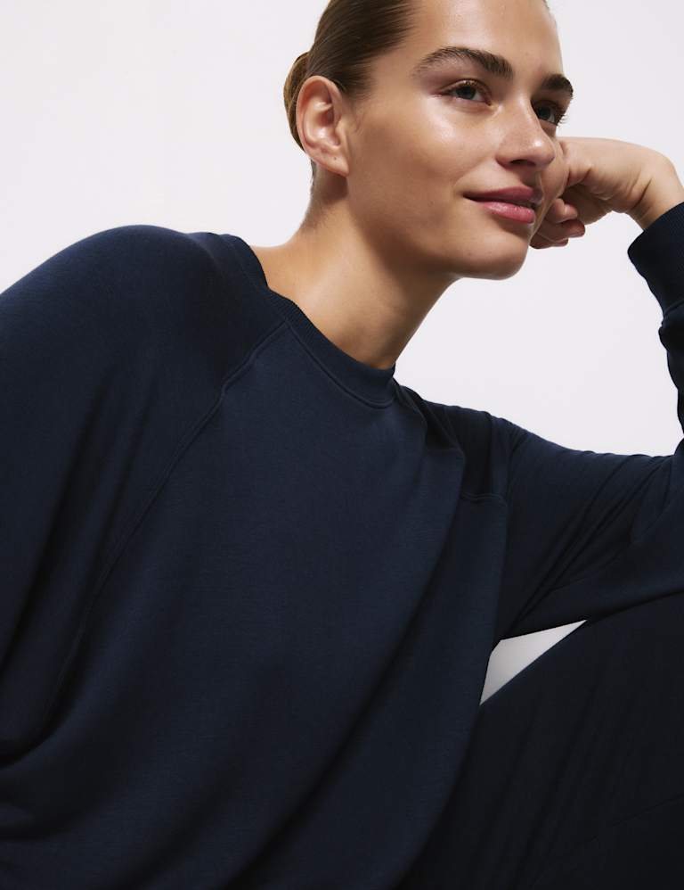 Long Sleeve Pyjama Set 4 of 6