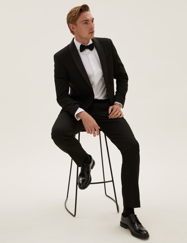 Regular Fit Tuxedo Suit 1 of 6