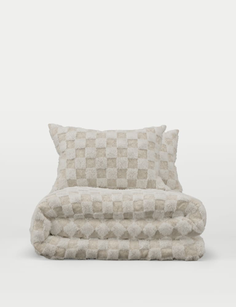 Fleece Checkerboard Textured Bedding Set 3 of 5