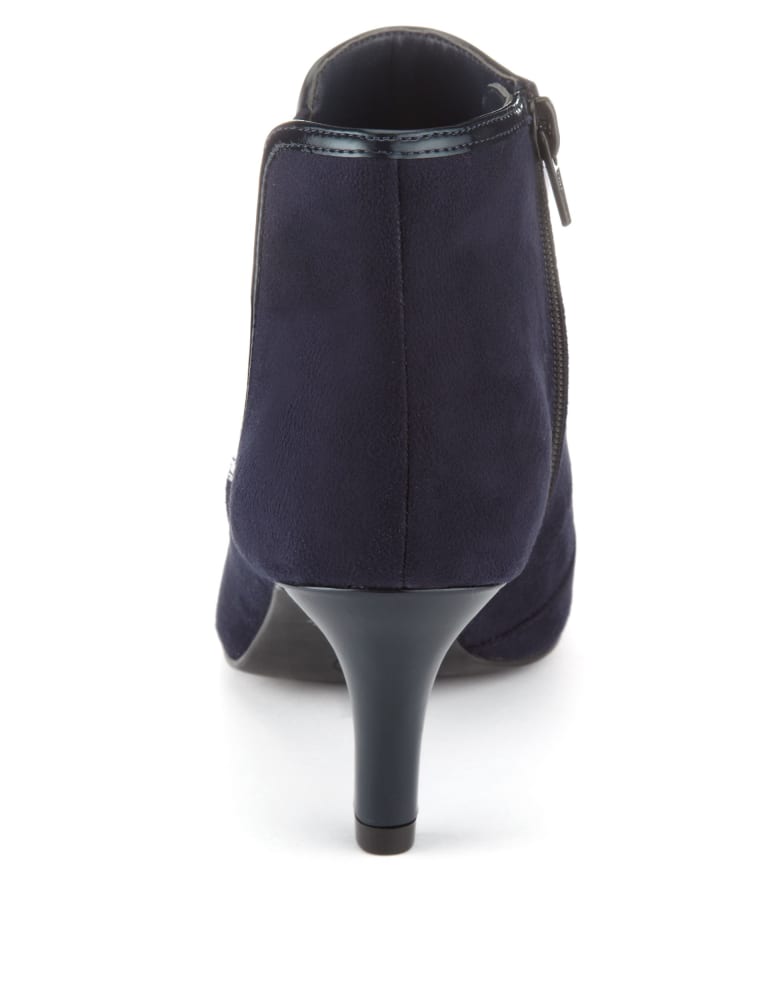Almond Toe Chelsea Boots M S Collection M S IE