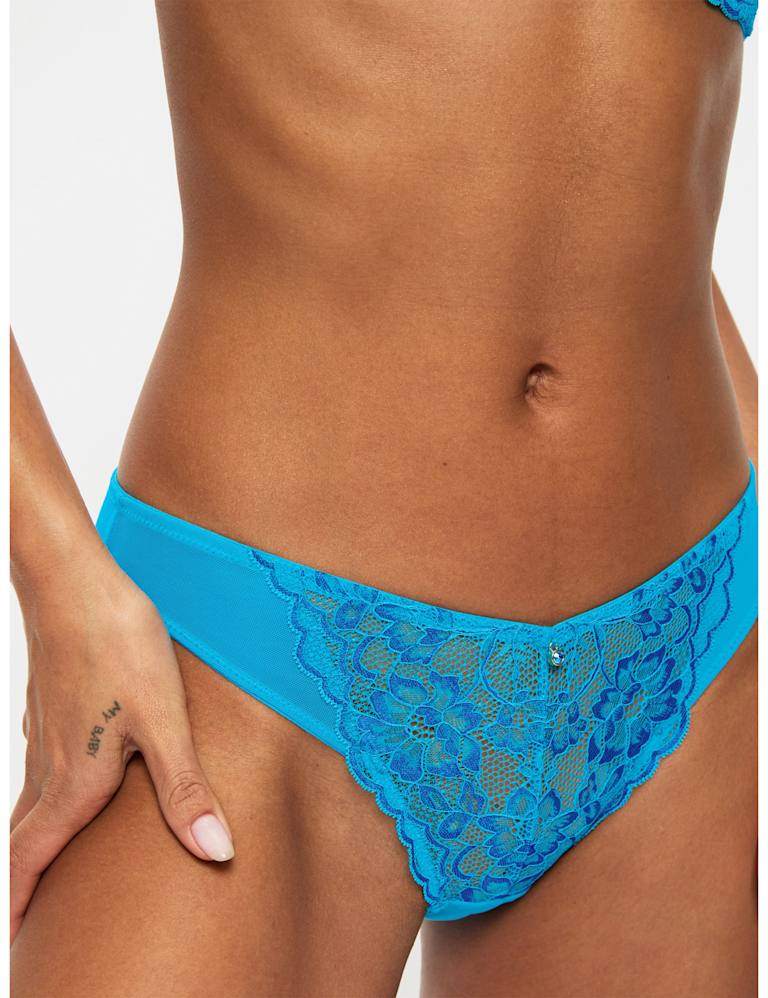 Sexy Lace Wired Plunge Bra Set (A-D) 1 of 6